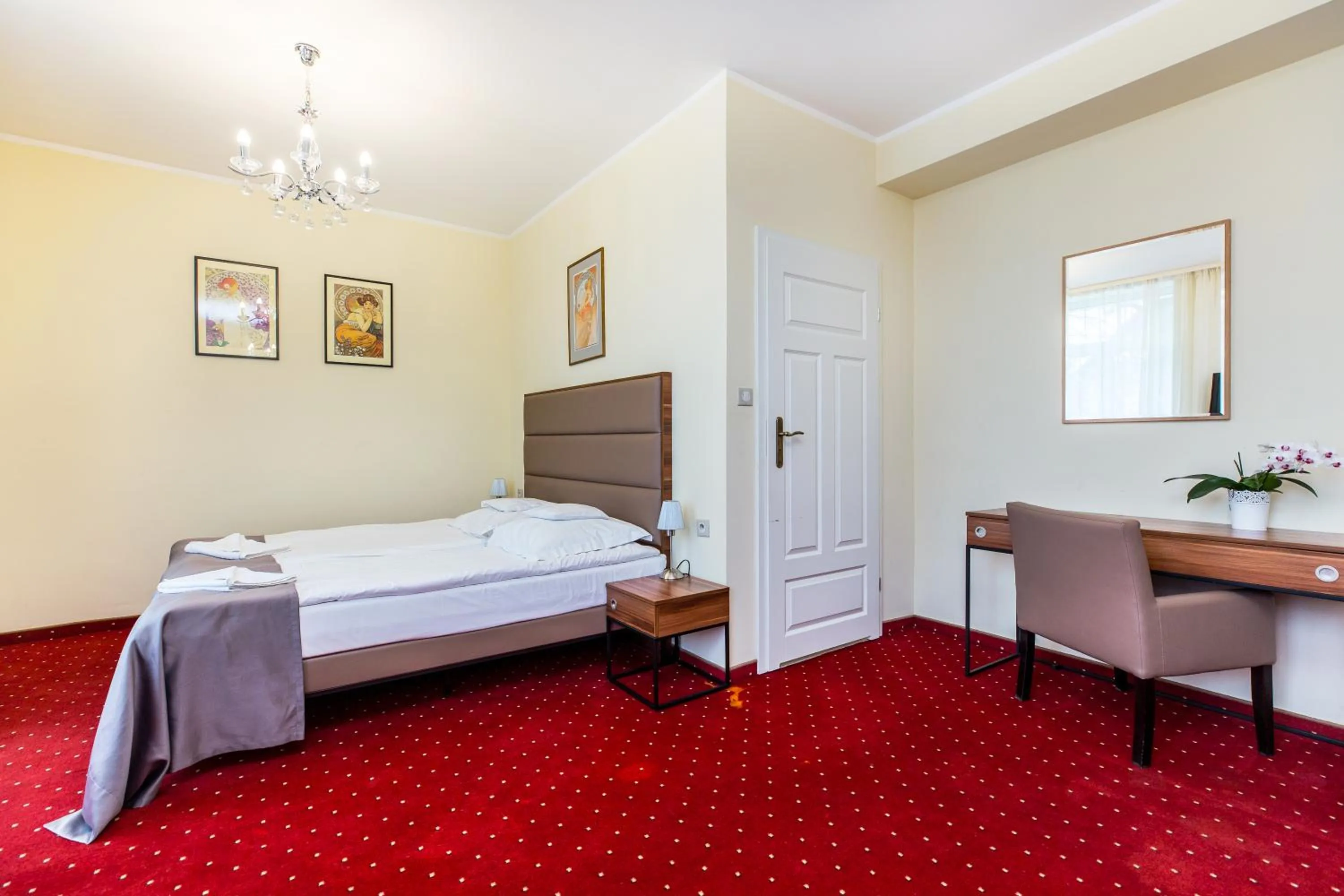 Bed in Willa Carlton