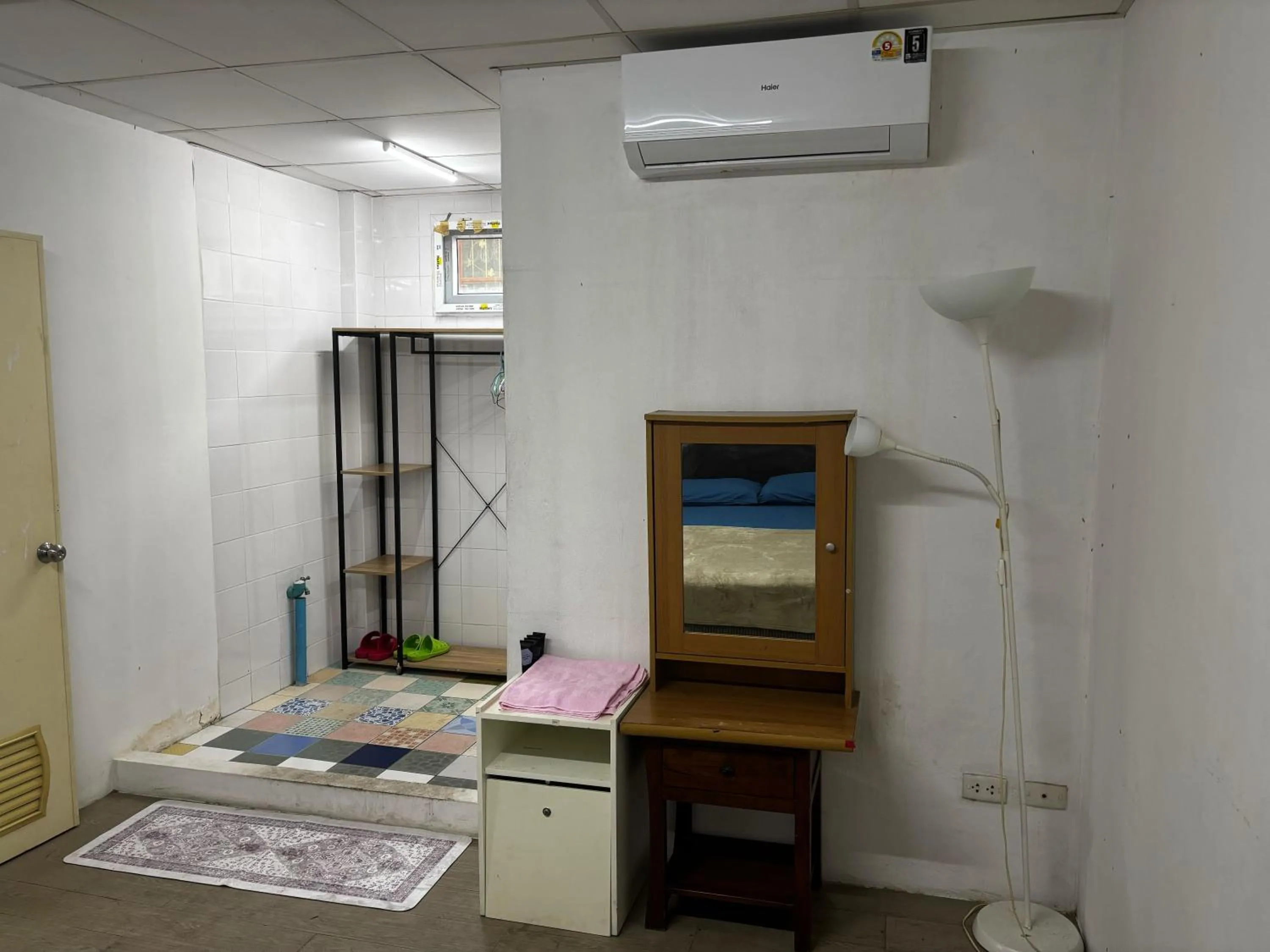 Property building in Sukhum Sukhumvit-Onnut Guest House