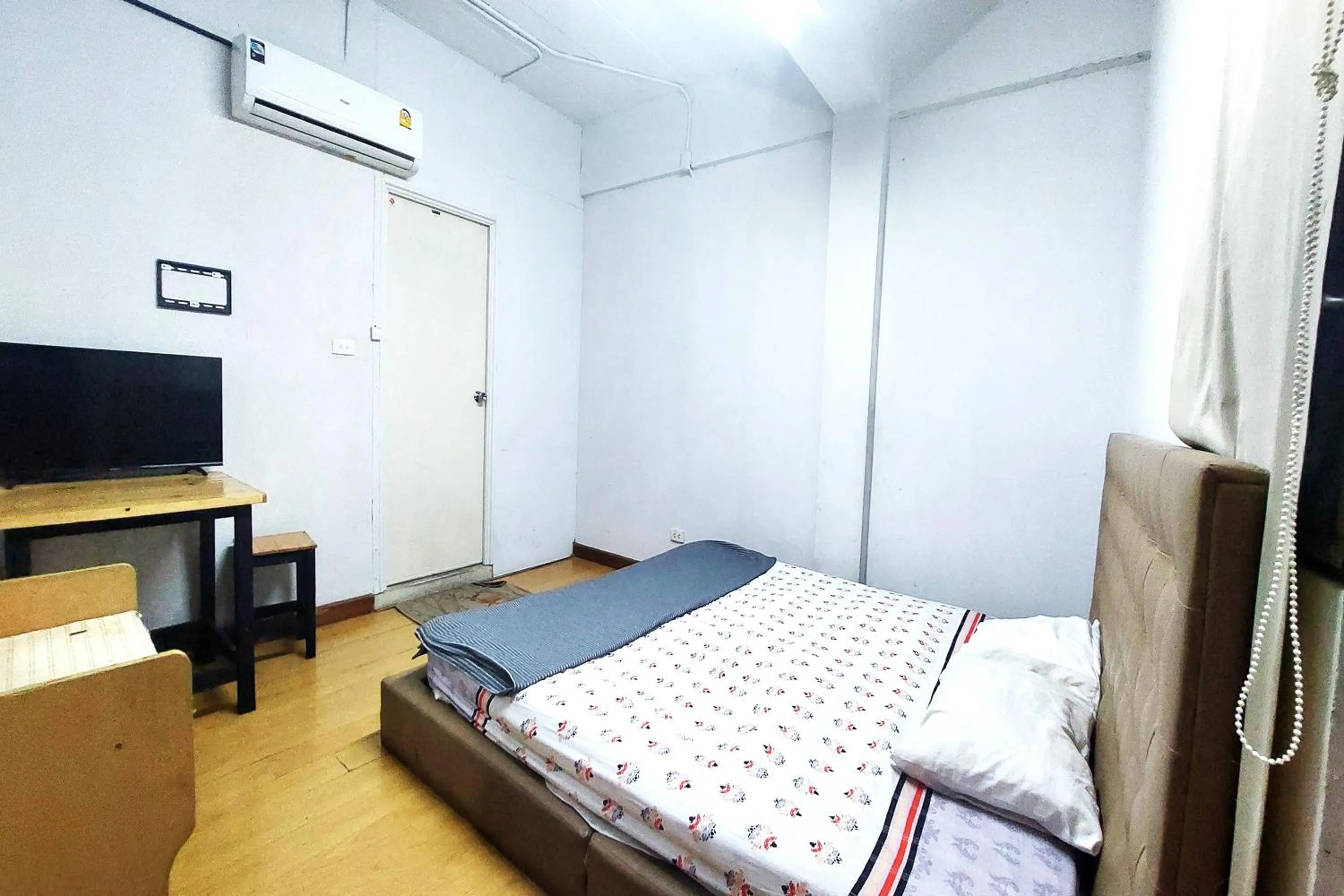 Bedroom, Bed in Sukhum Sukhumvit-Onnut Guest House