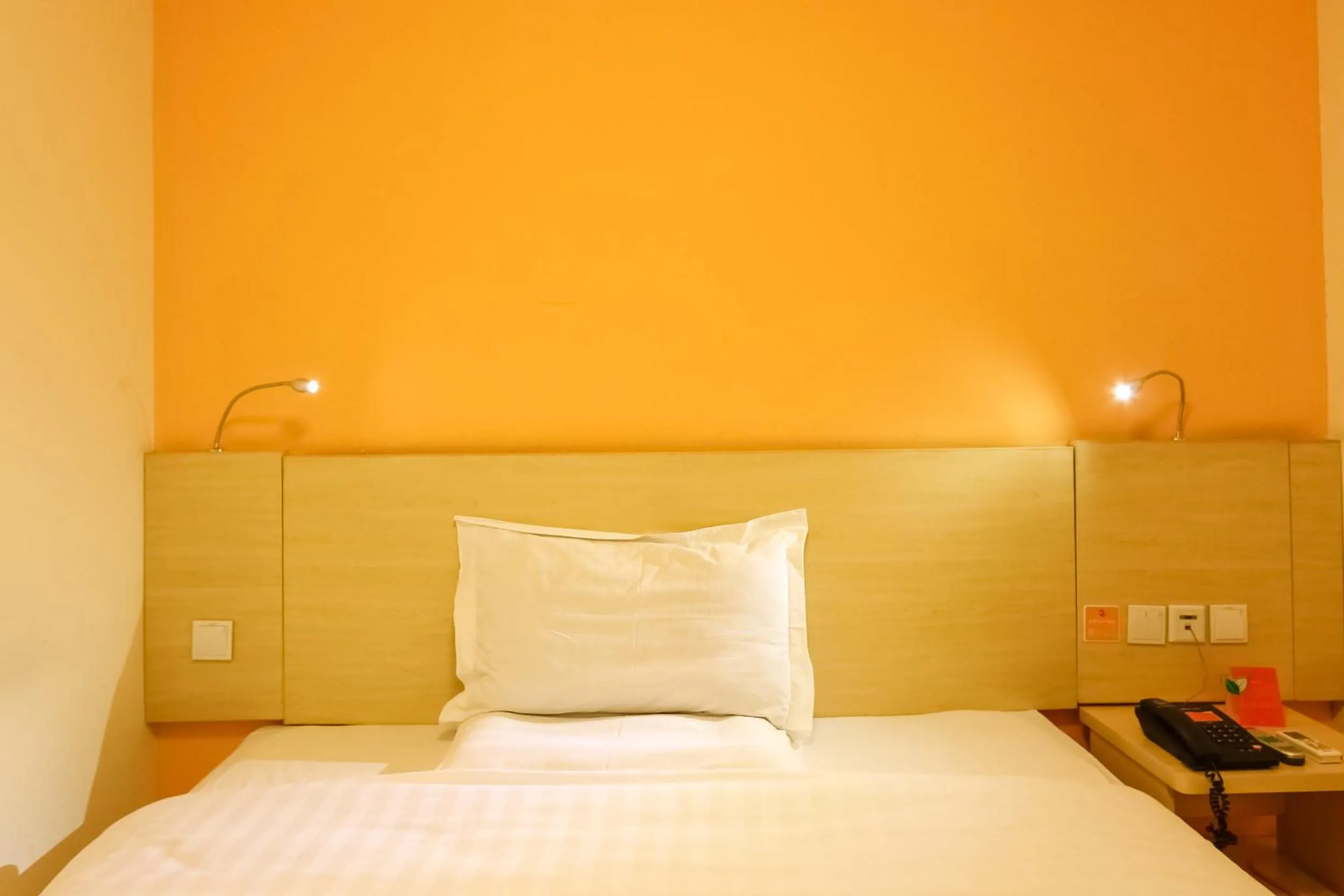 Other, Bed in 7Days Inn Guangzhou Meihuayuan Metro Station