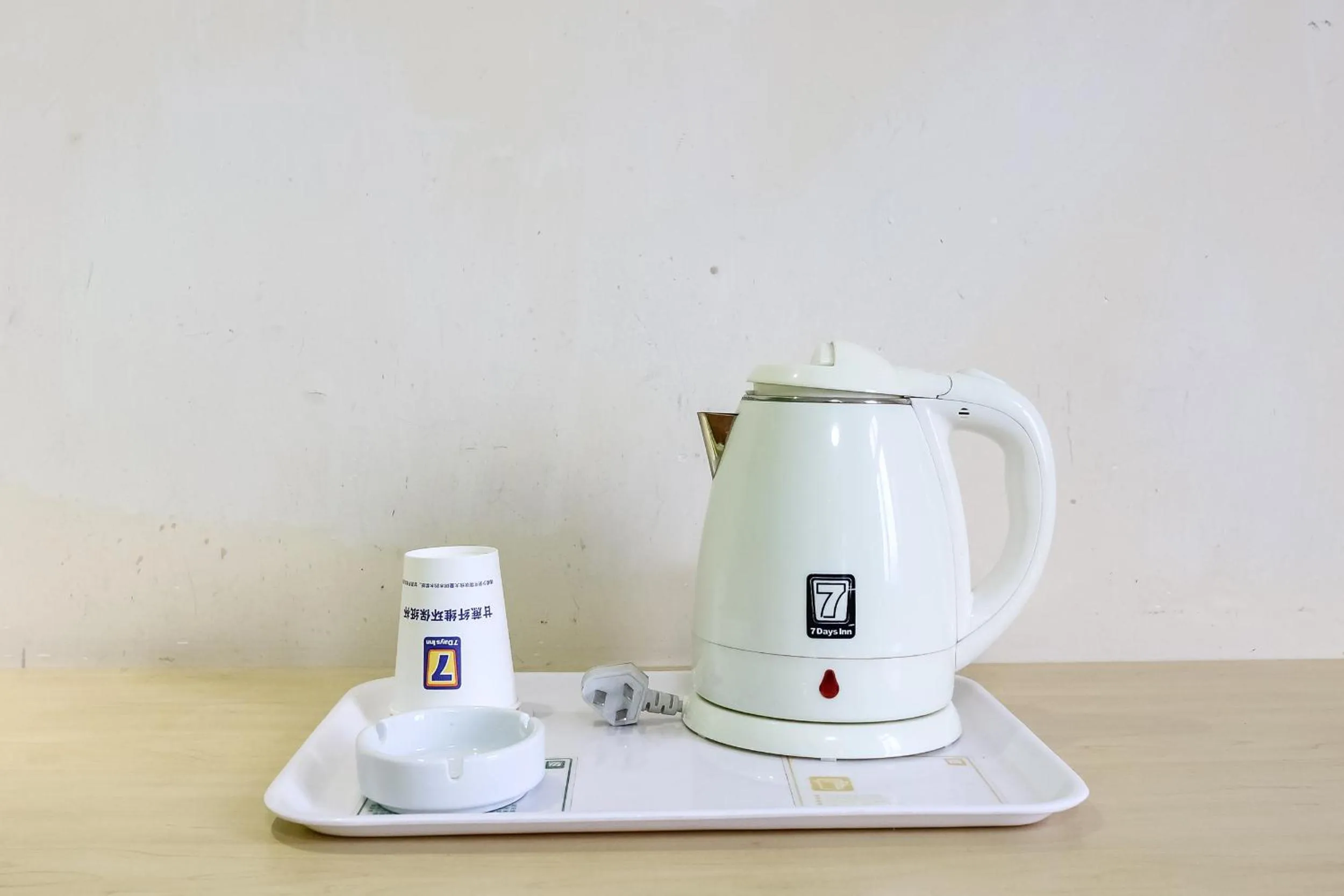 Coffee/tea facilities in 7Days Inn Guangzhou Meihuayuan Metro Station