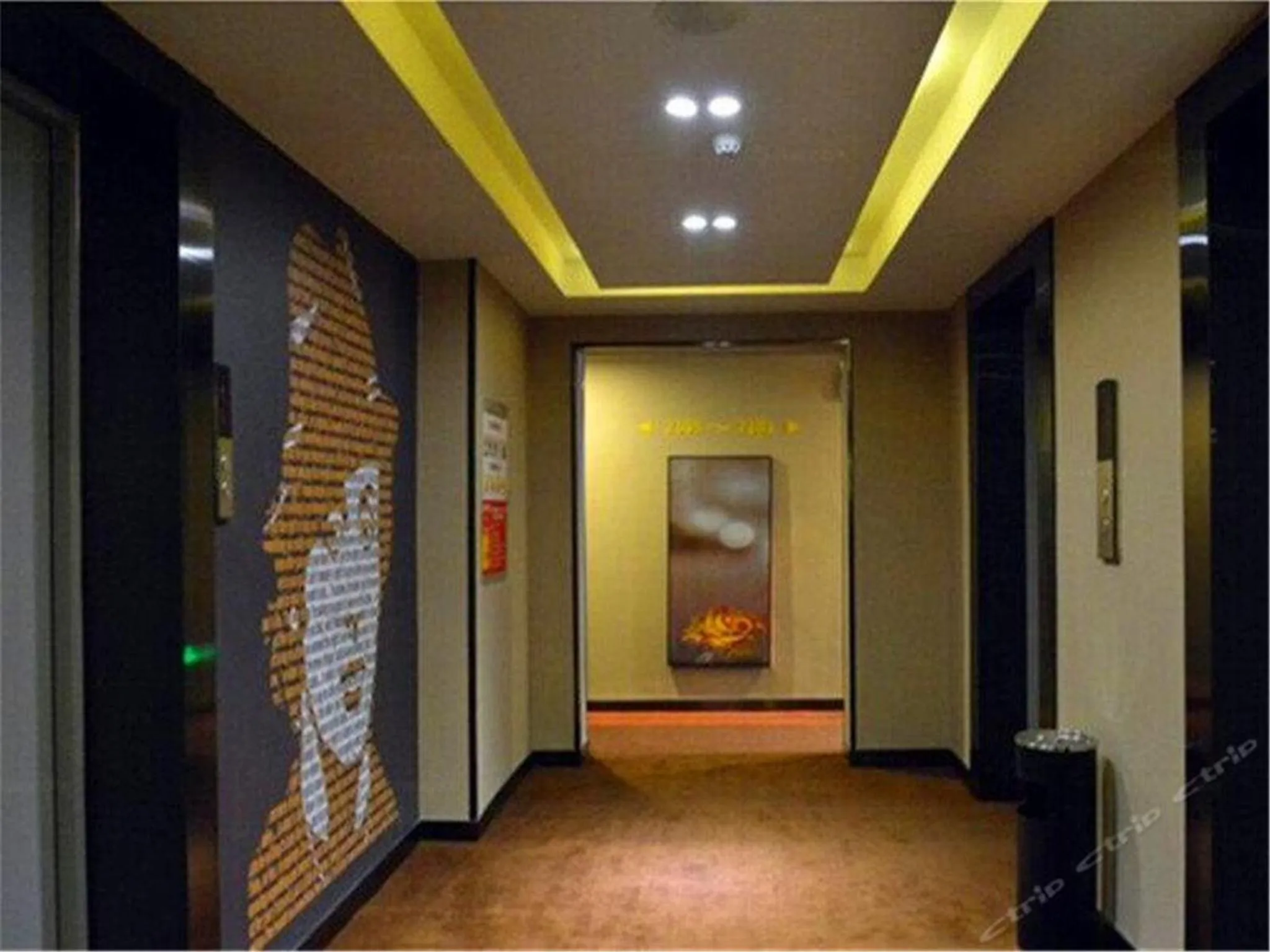 Decorative detail in IU Hotel Beijing West Coach Station Liuliqiao East Metro Station