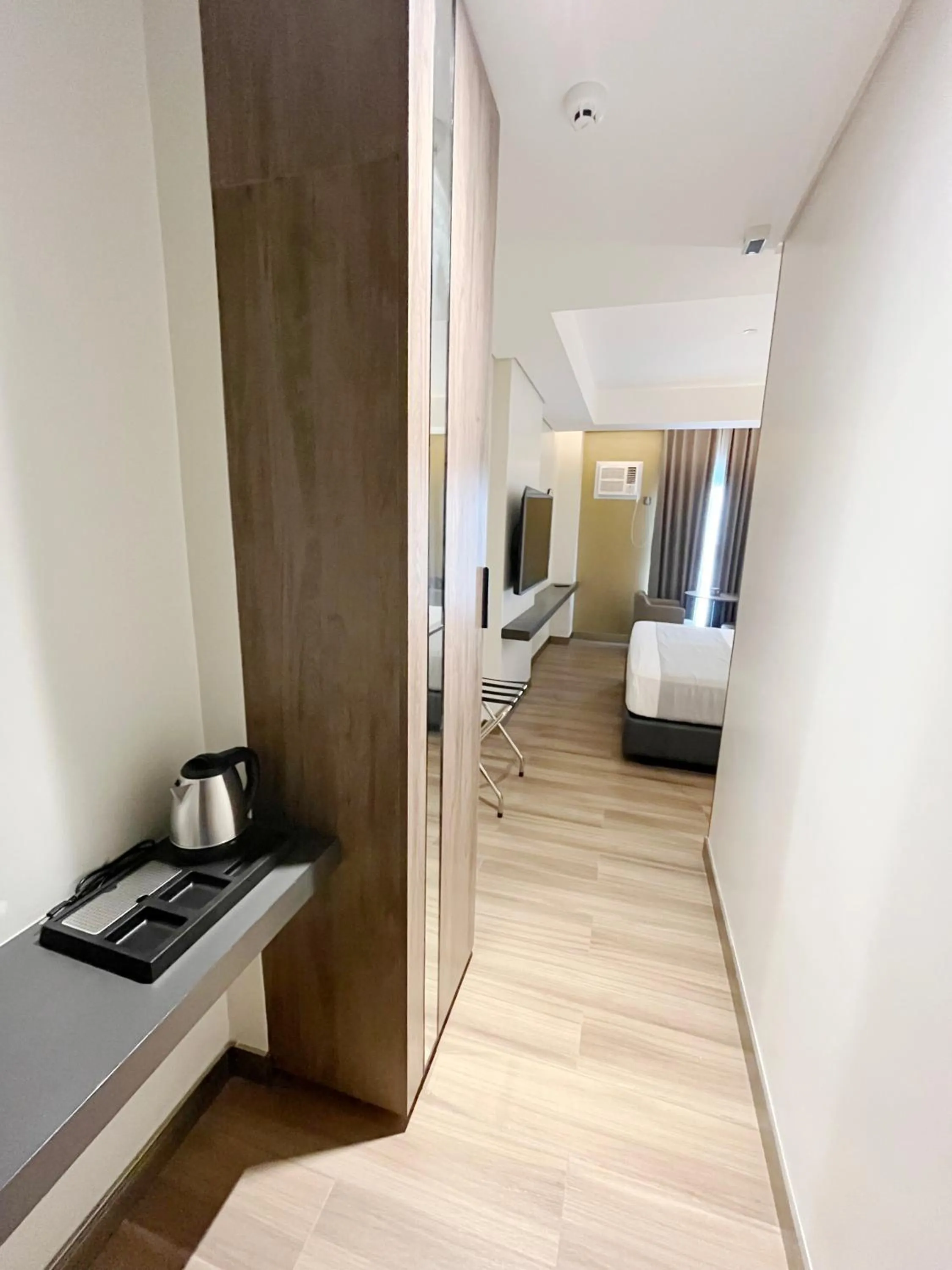 Bedroom, Bed in Vibe Hotel Alabang