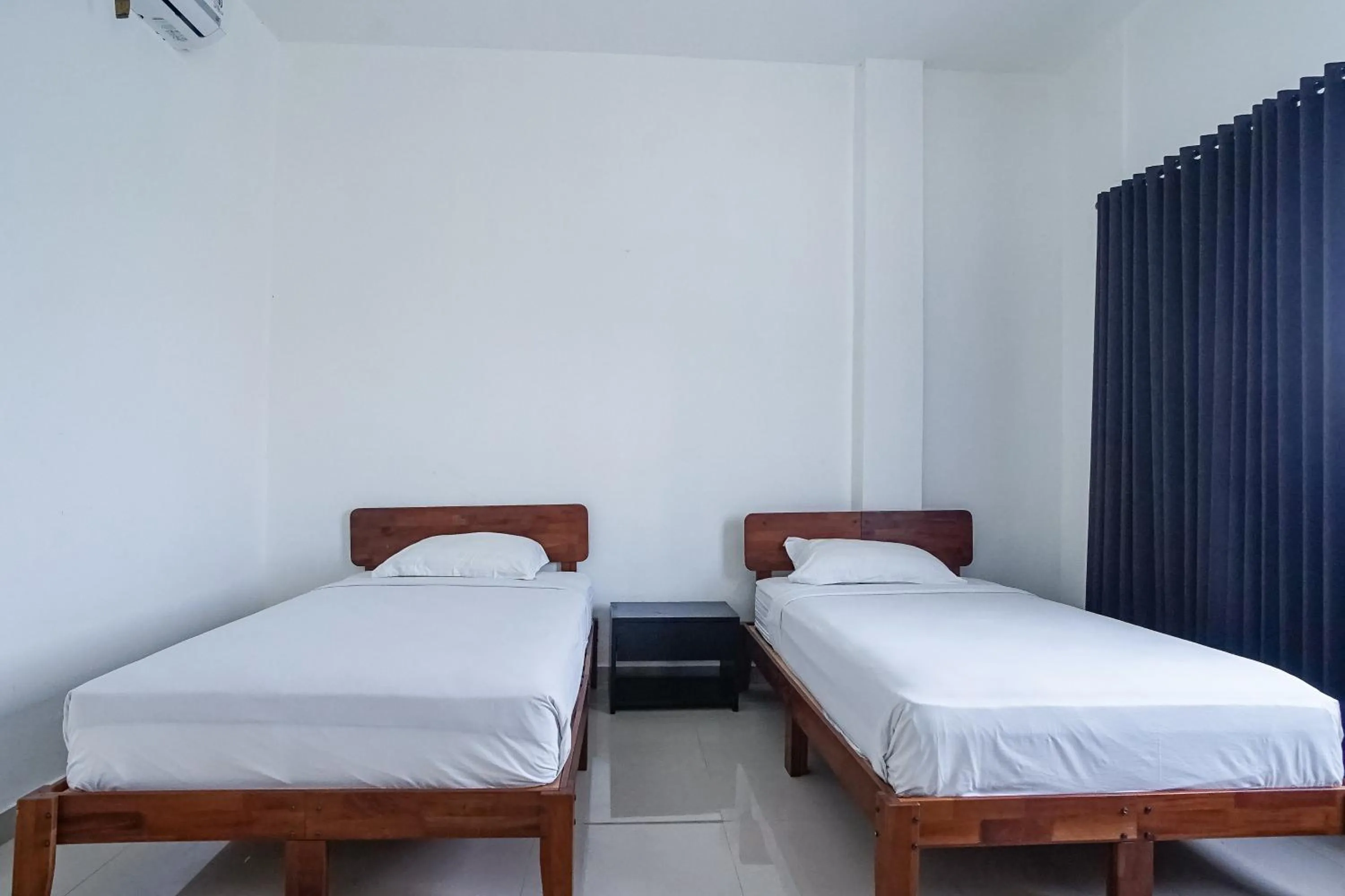 Photo of the whole room, Bed in Prima Inn