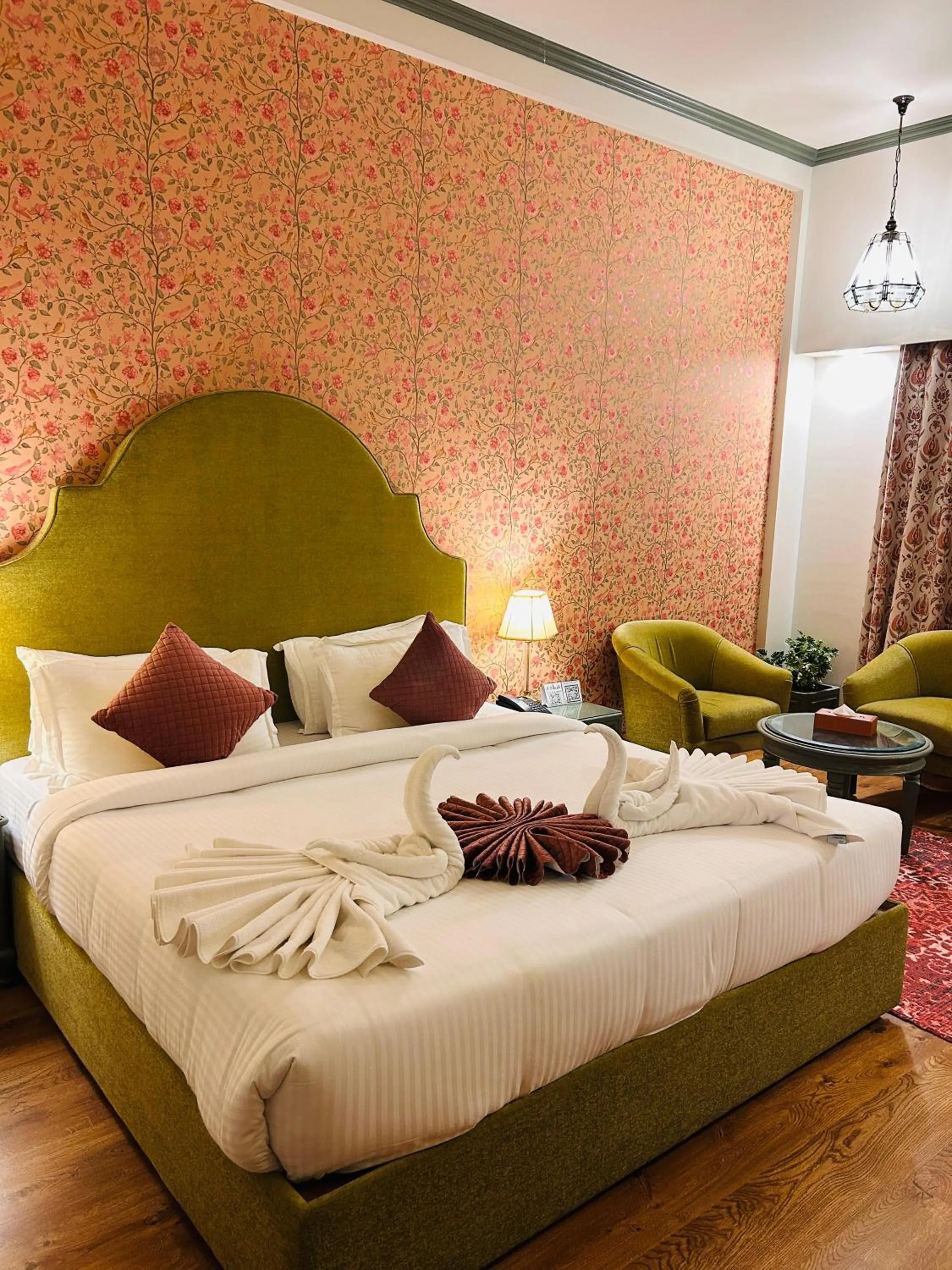 Bed in Hotel Kamal Palace