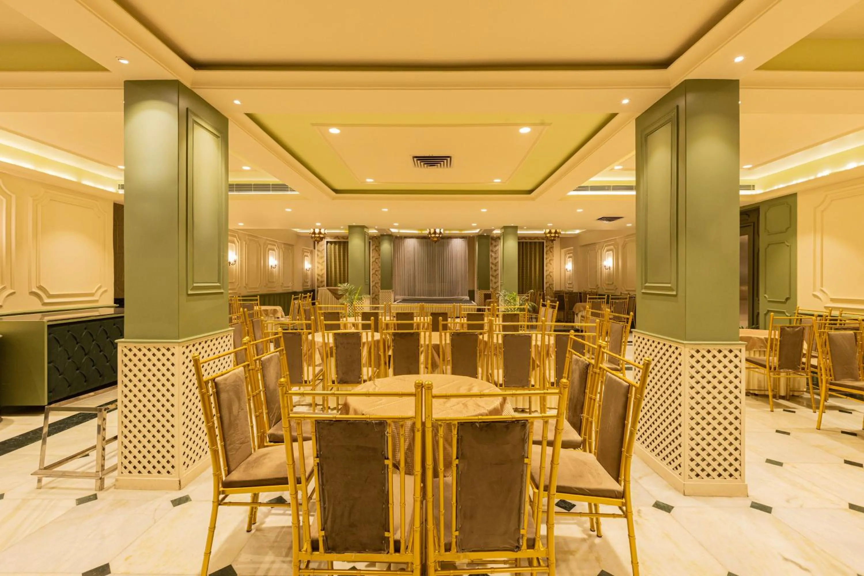 Meeting/conference room in Hotel Kamal Palace