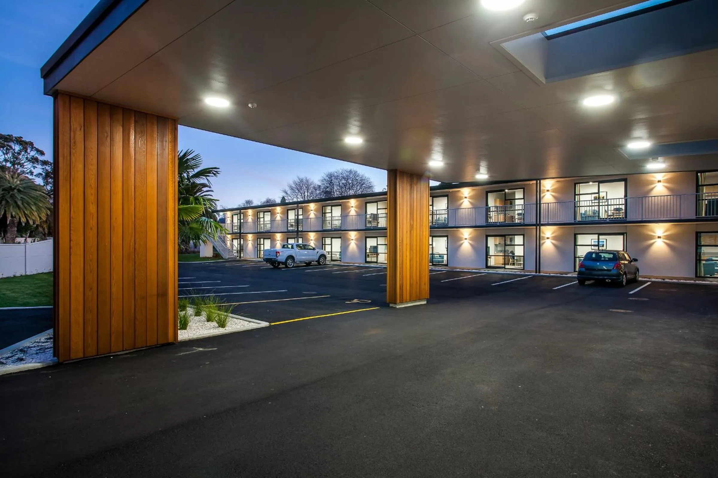 Facade/entrance in One88 on Commerce