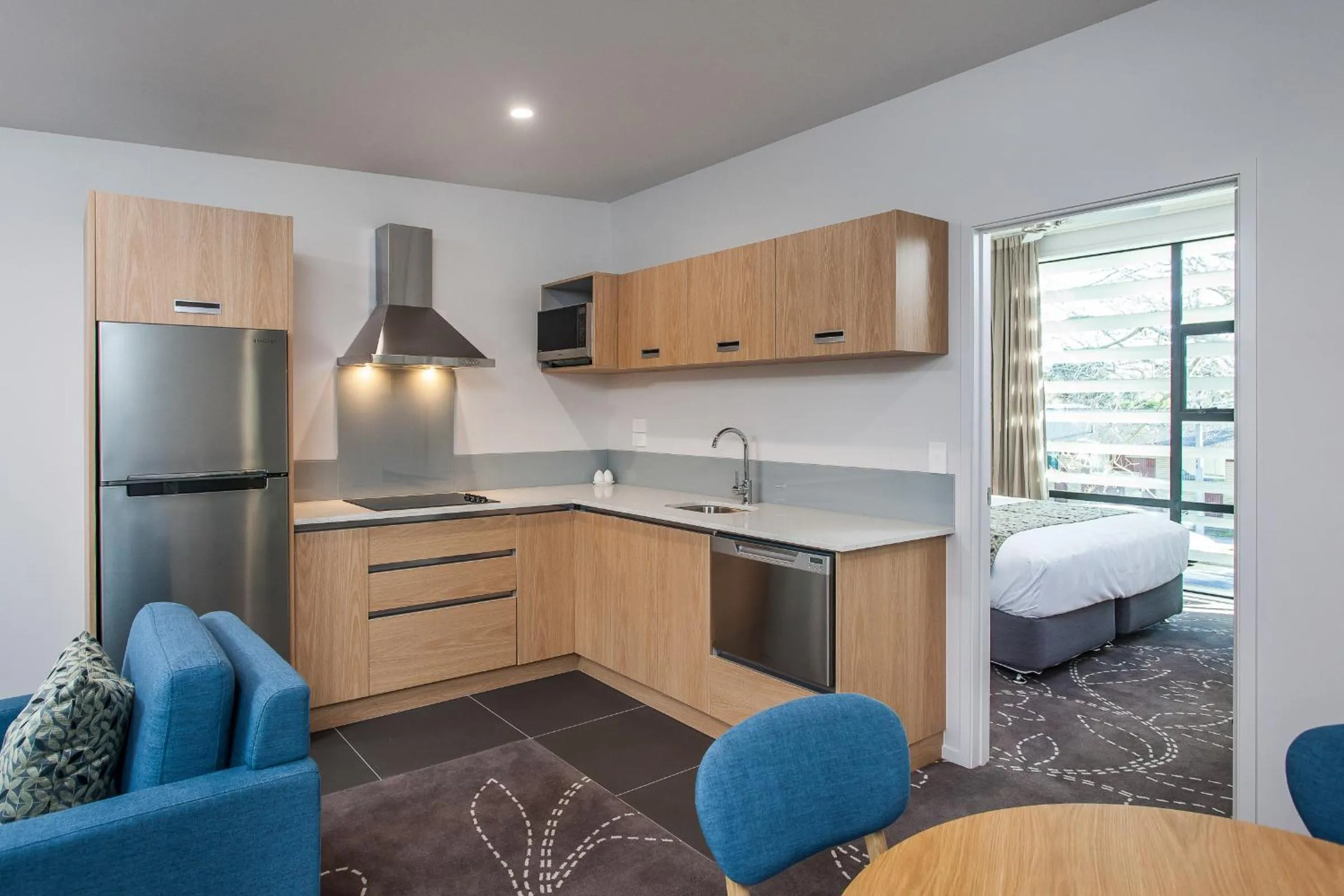 Kitchen or kitchenette, Bed in One88 on Commerce