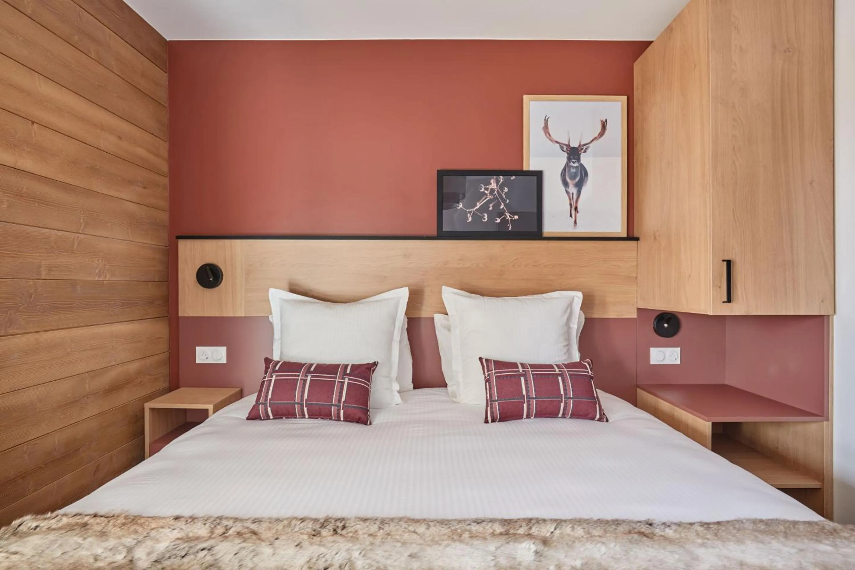 Bedroom, Bed in Hotel L'Ecrin Blanc by Odalys