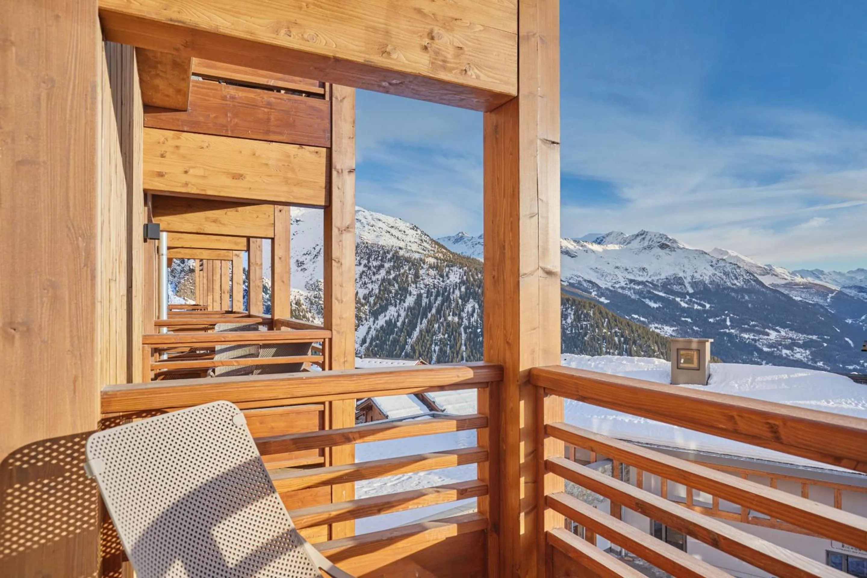 Balcony/Terrace in Hotel L'Ecrin Blanc by Odalys