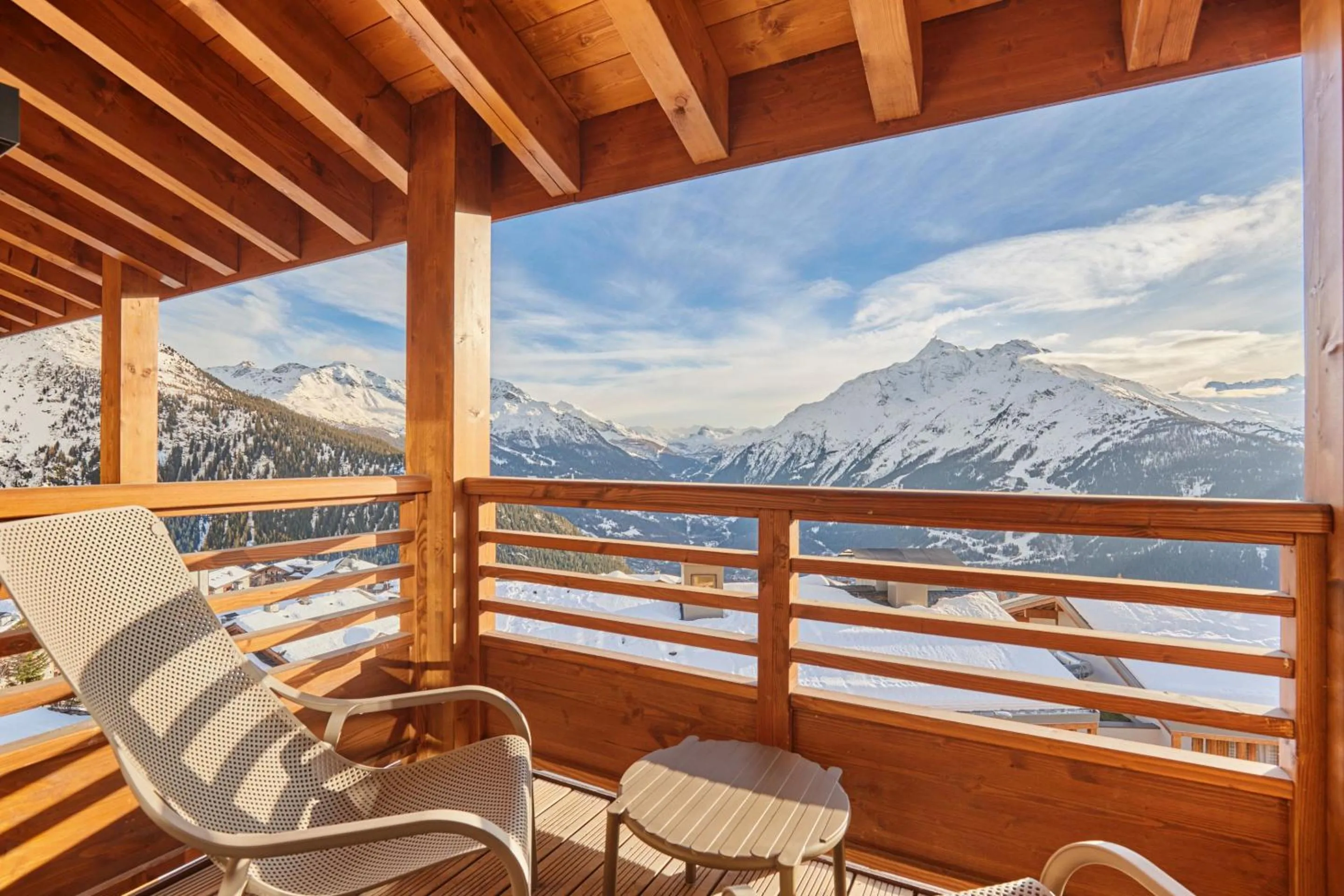 Balcony/Terrace in Hotel L'Ecrin Blanc by Odalys