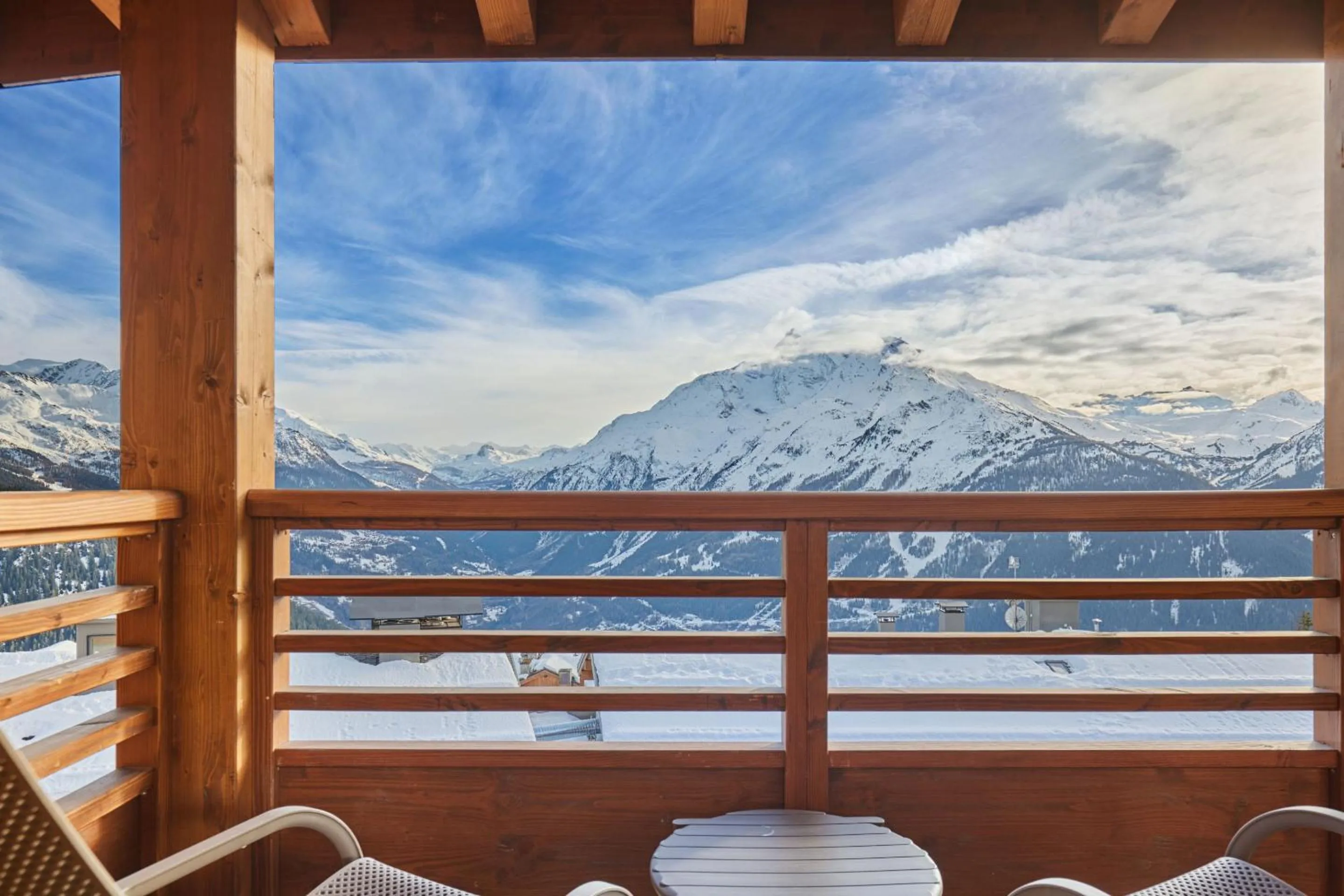 Balcony/Terrace in Hotel L'Ecrin Blanc by Odalys