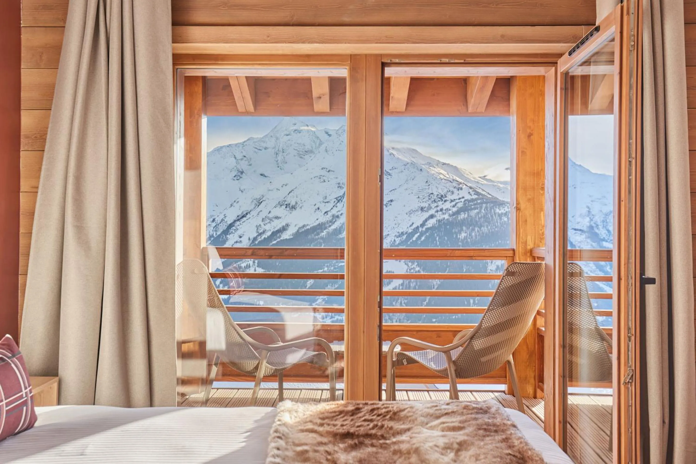 Balcony/Terrace in Hotel L'Ecrin Blanc by Odalys