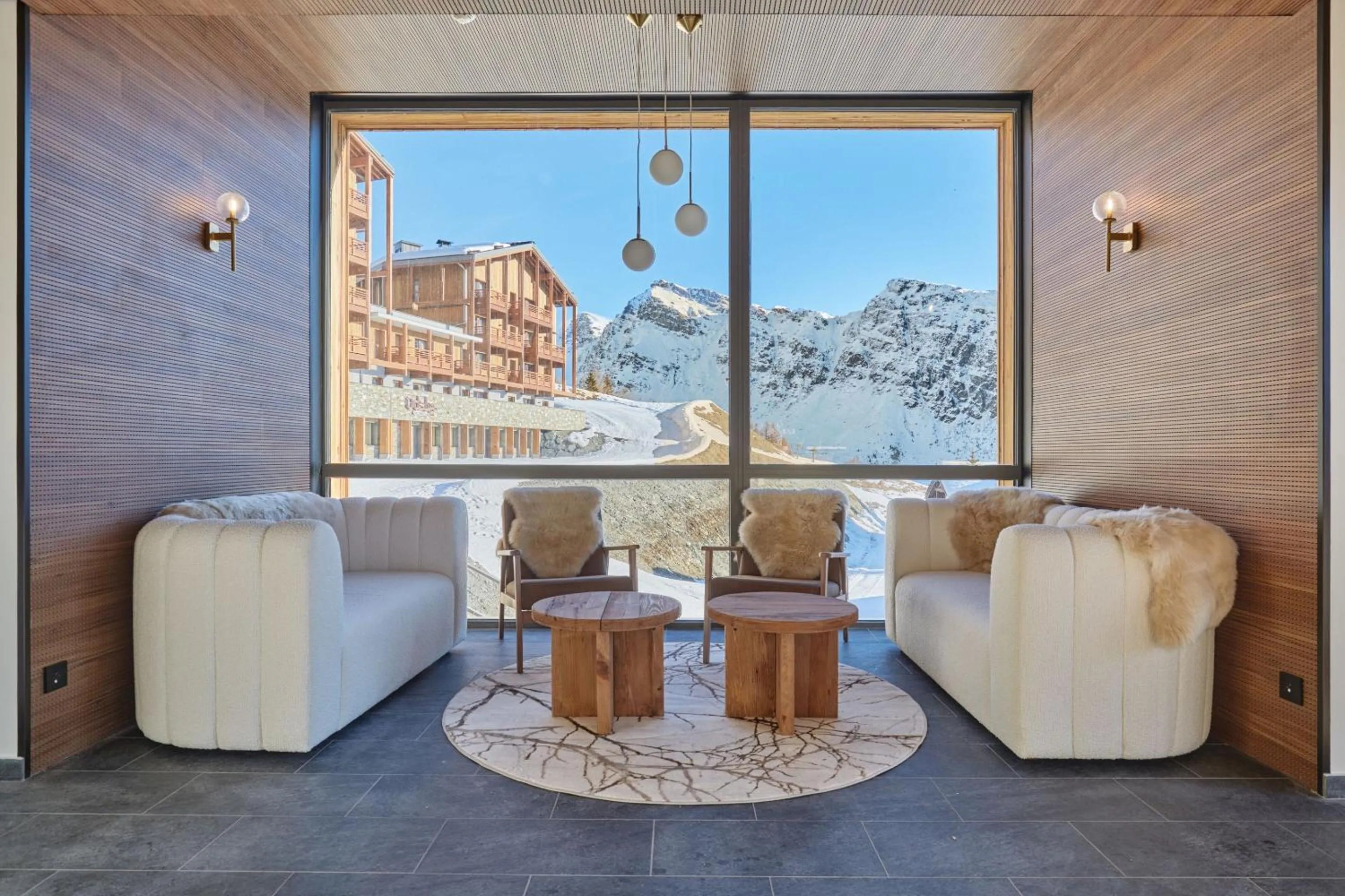 Mountain view in Hotel L'Ecrin Blanc by Odalys