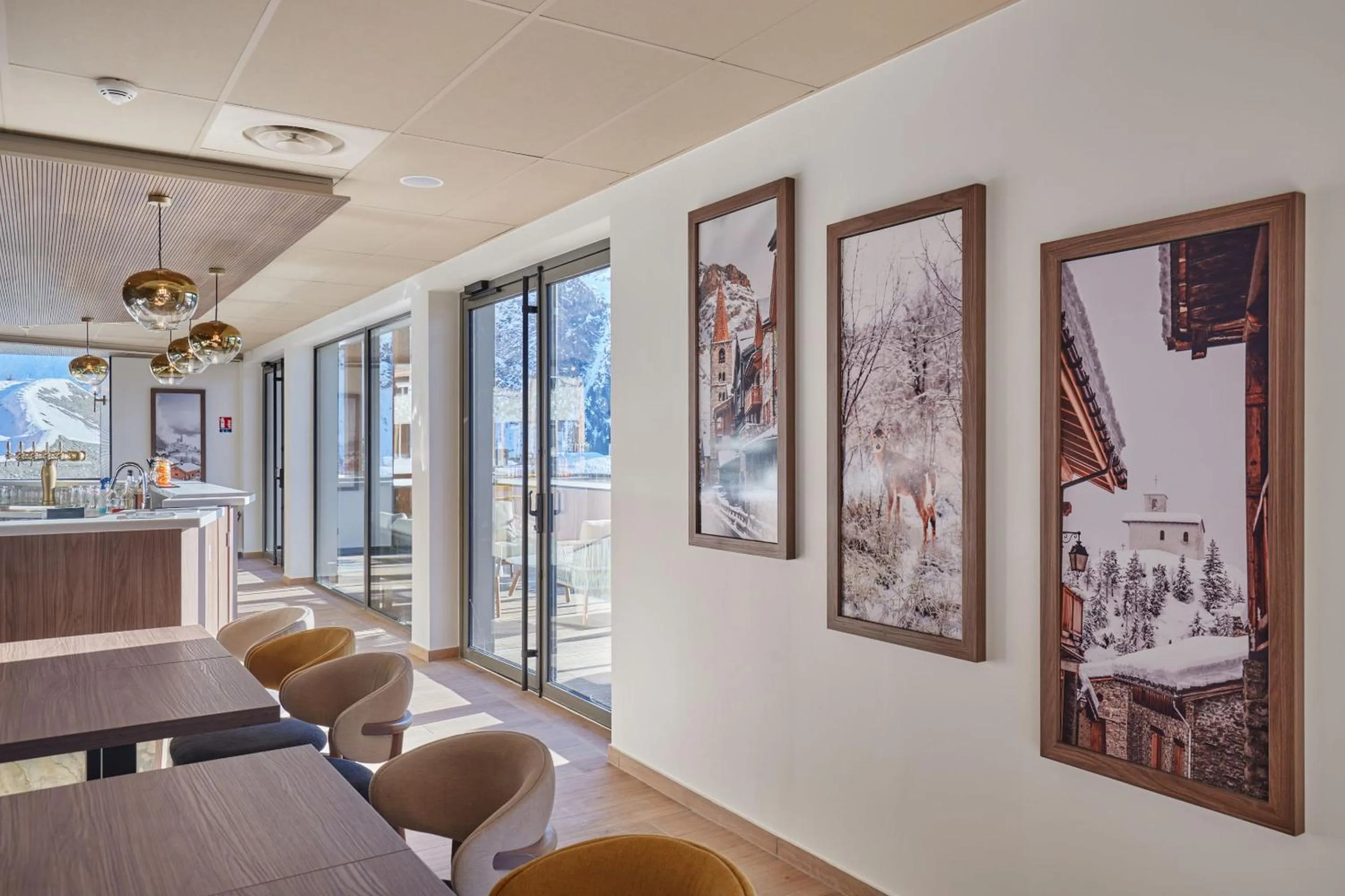 Restaurant/places to eat in Hotel L'Ecrin Blanc by Odalys