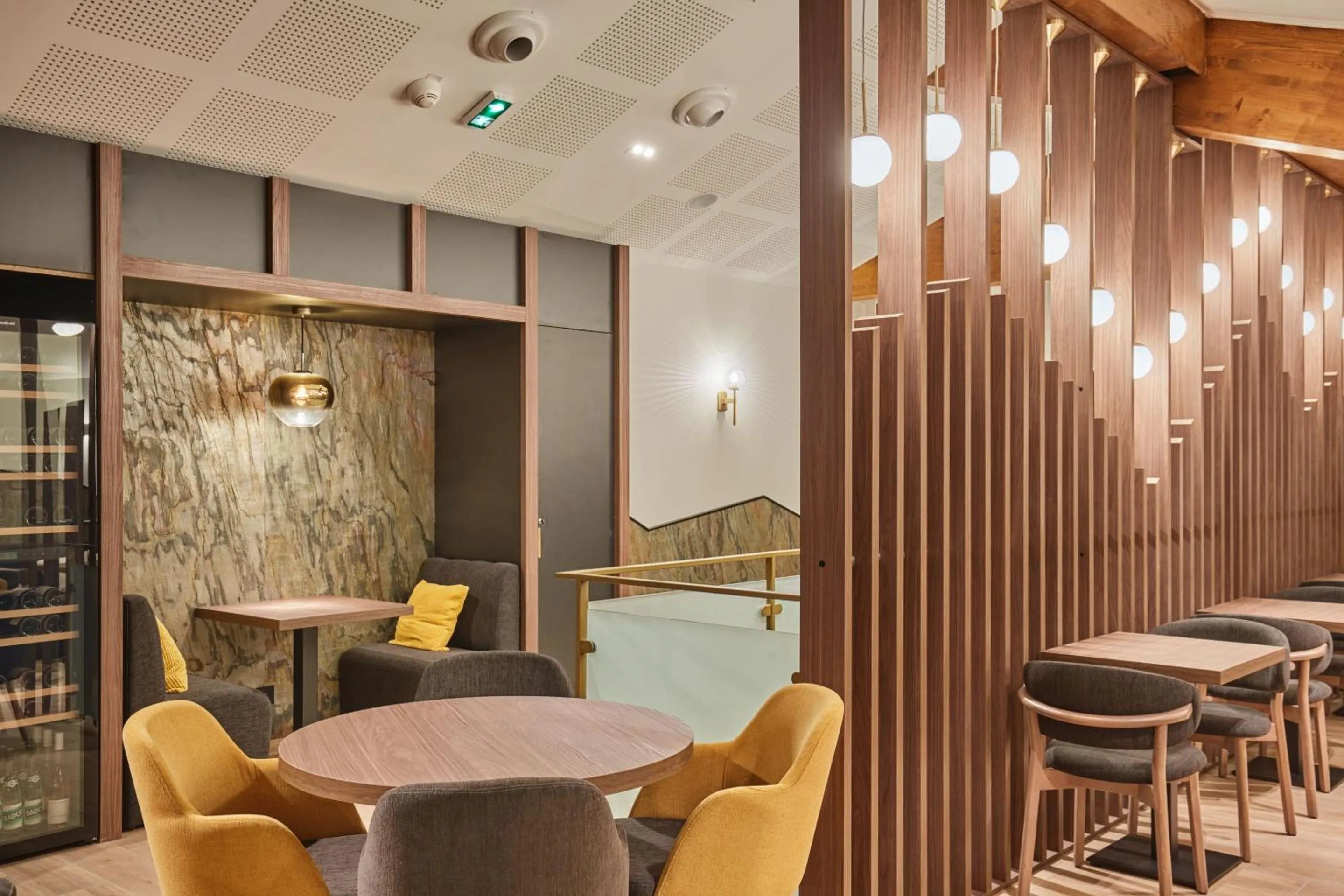 Restaurant/places to eat in Hotel L'Ecrin Blanc by Odalys