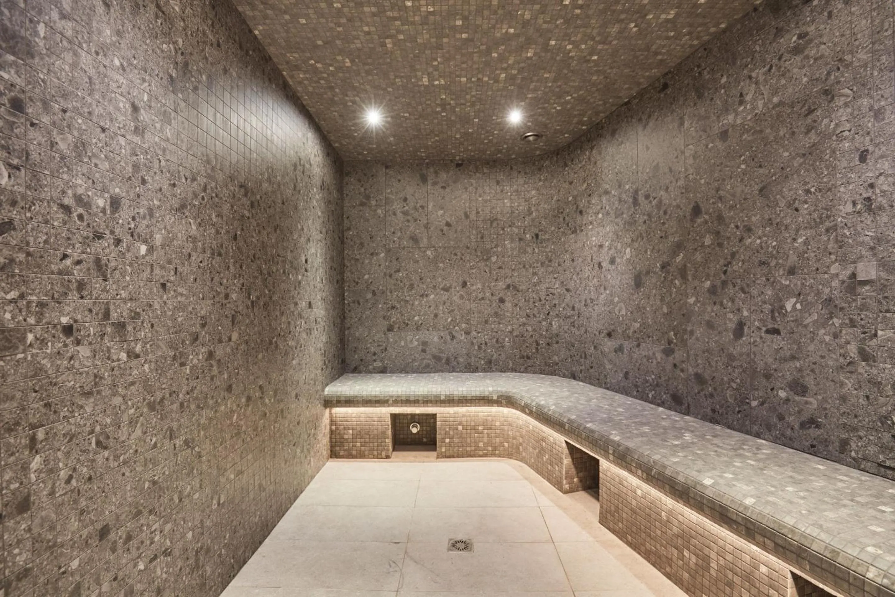 Steam room in Hotel L'Ecrin Blanc by Odalys