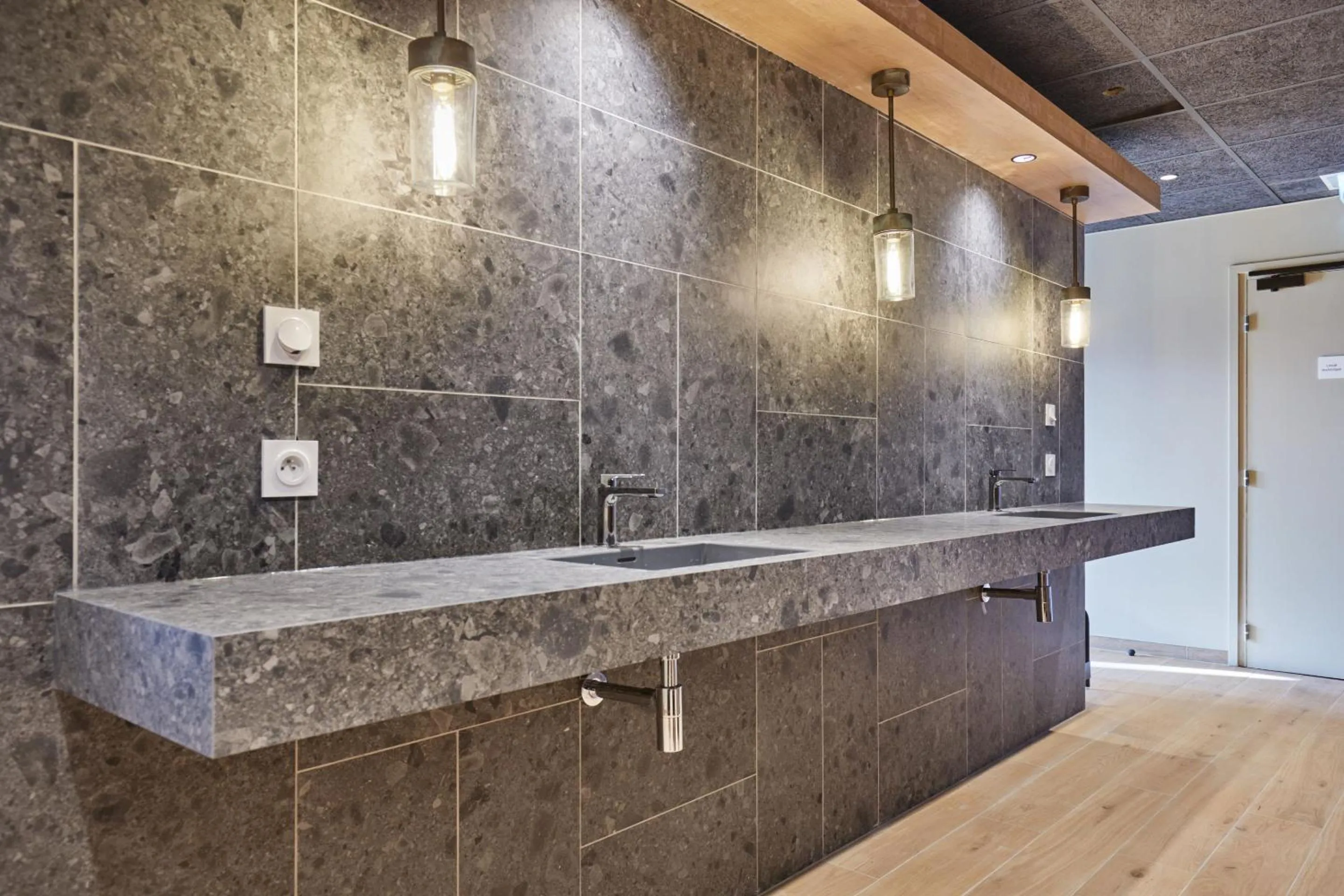 Bathroom in Hotel L'Ecrin Blanc by Odalys