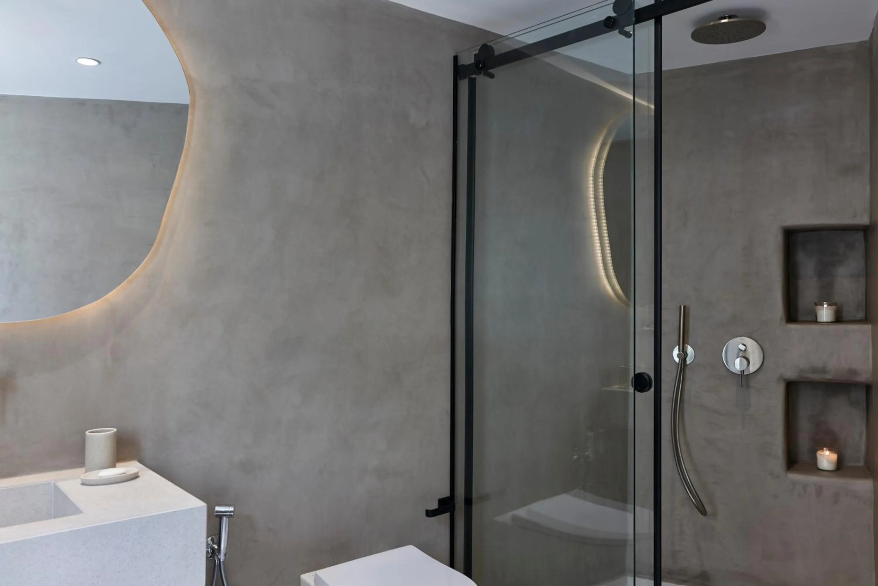 Bathroom in Apanemo Hotel & Suites