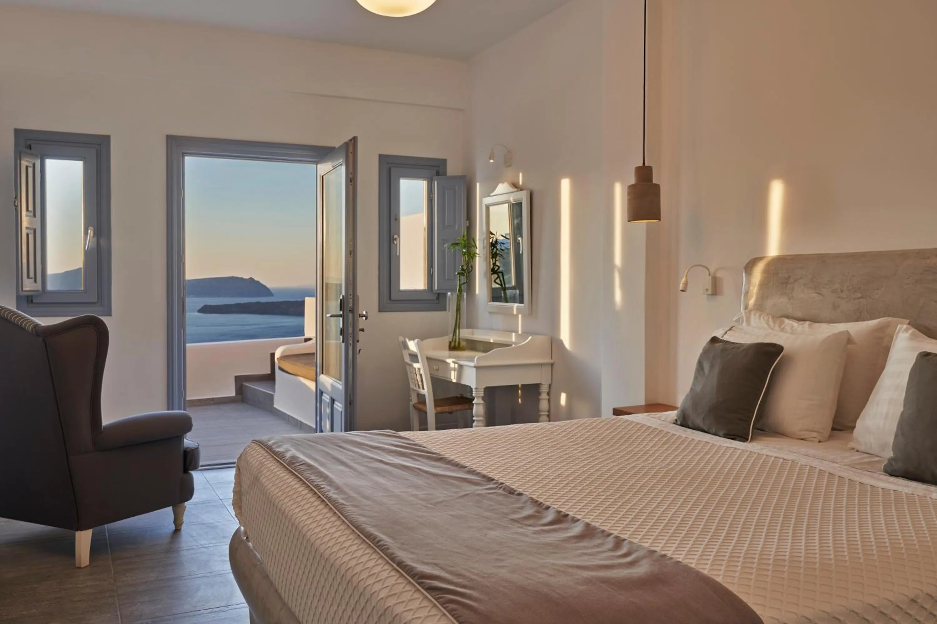 Bedroom, Bed in Apanemo Hotel & Suites