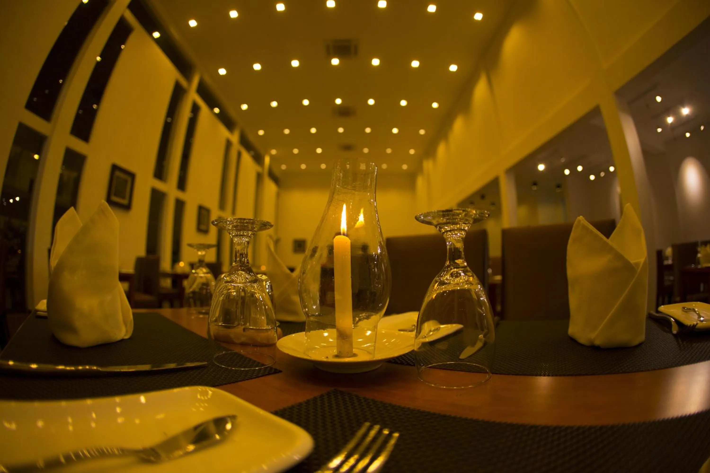 Restaurant/places to eat in Grand Tamarind Lake