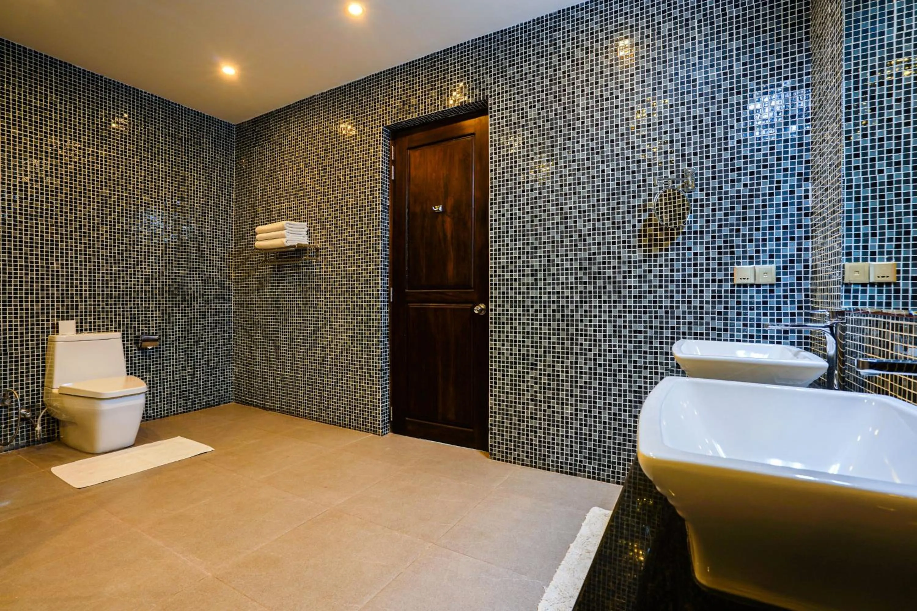 Toilet in Grand Tamarind Lake