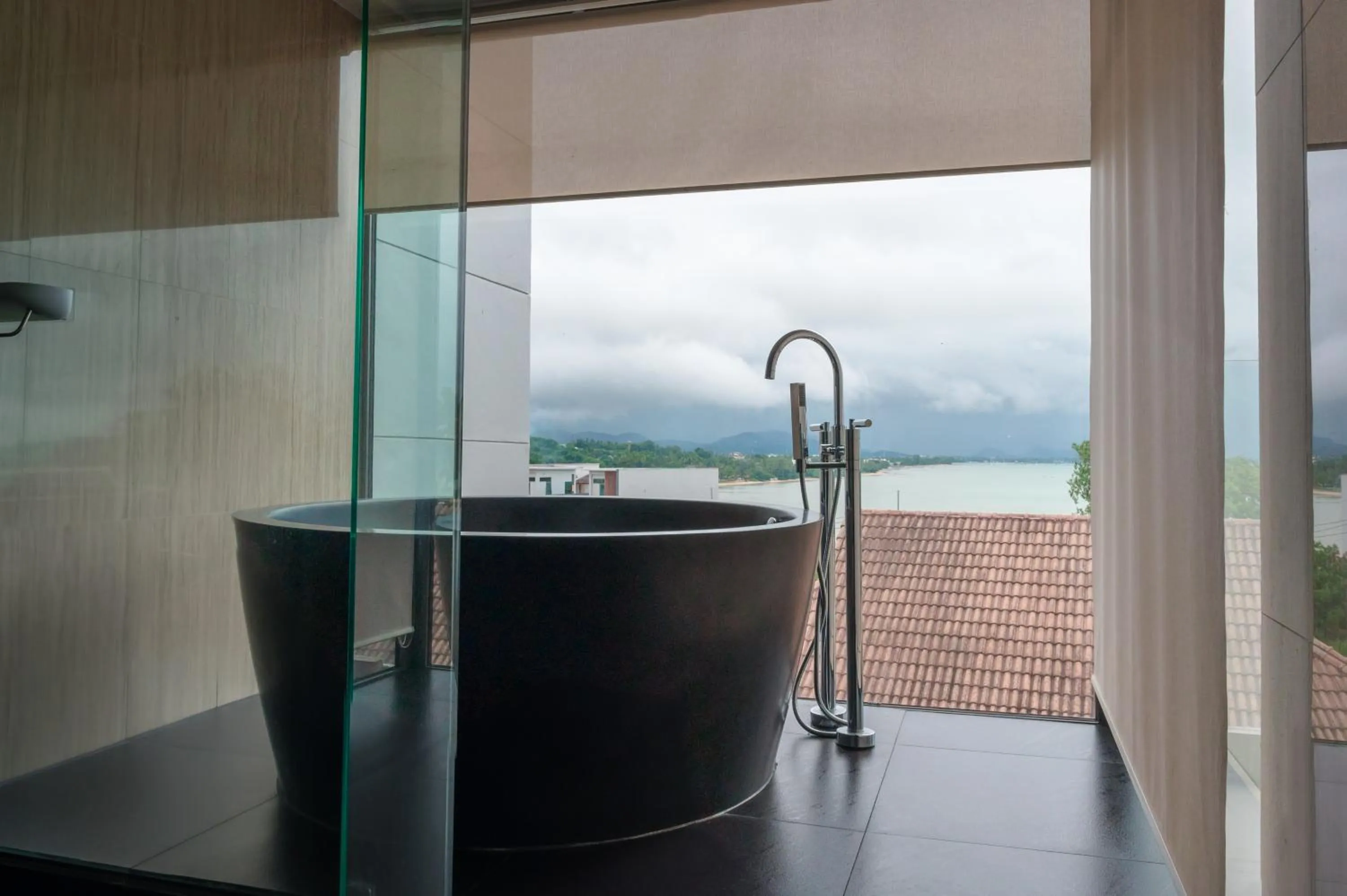 Toilet in AQUA Villa Rawai