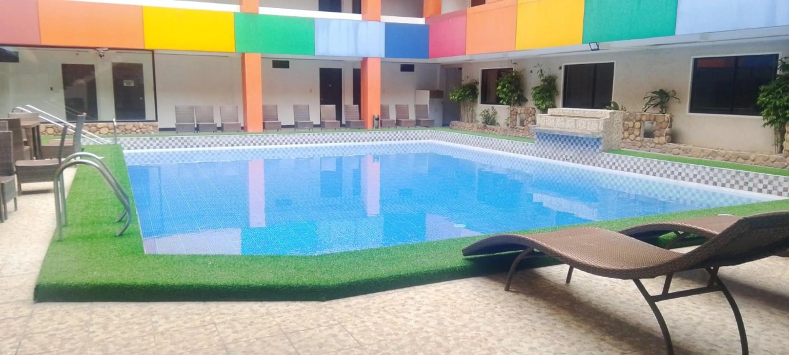 Fave Hotel Angeles City formerly Hotel America