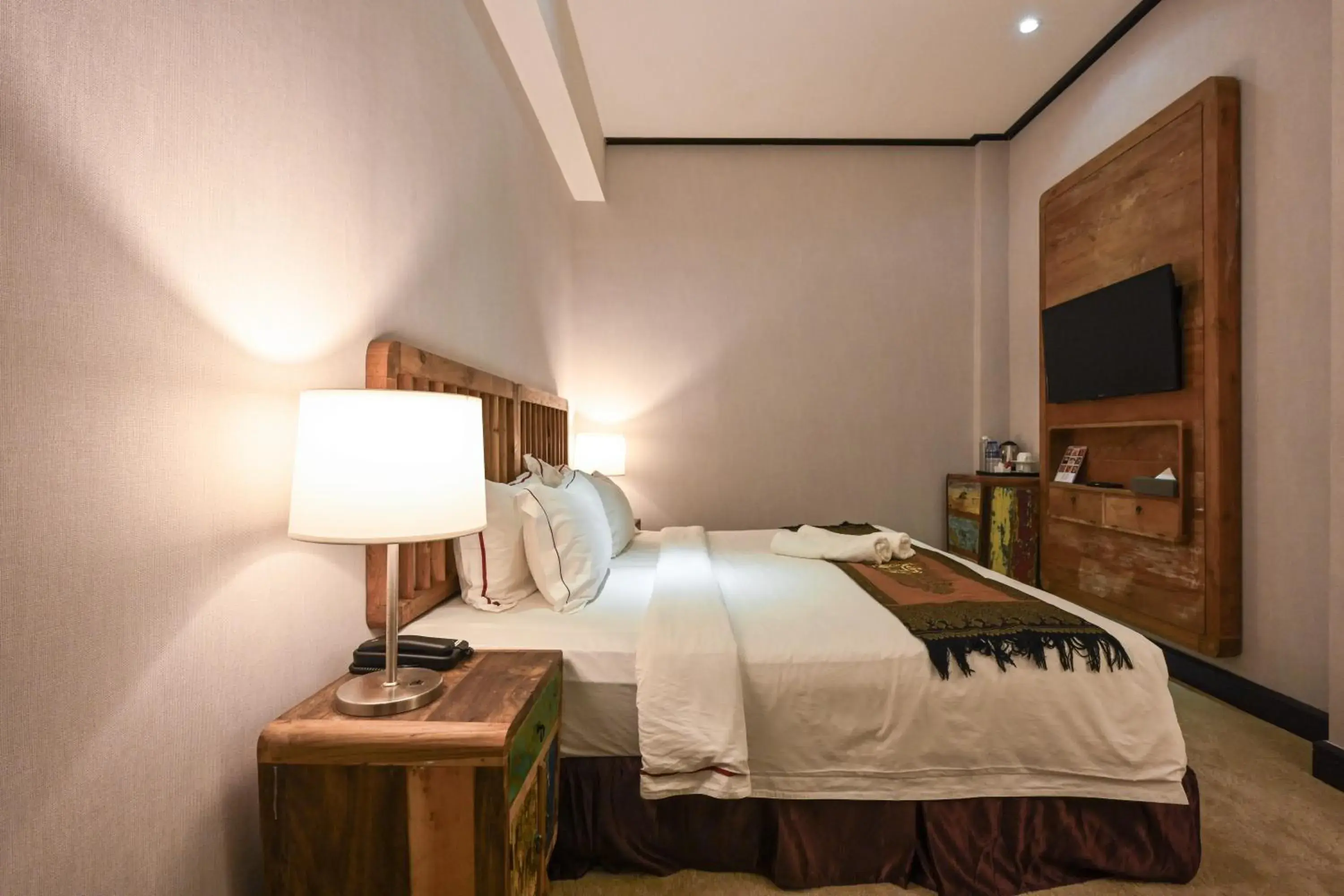 Standard Double Room - No Window in 1825 Gallery Hotel Standard Double Room - No Window in 1825 Gallery Hotel