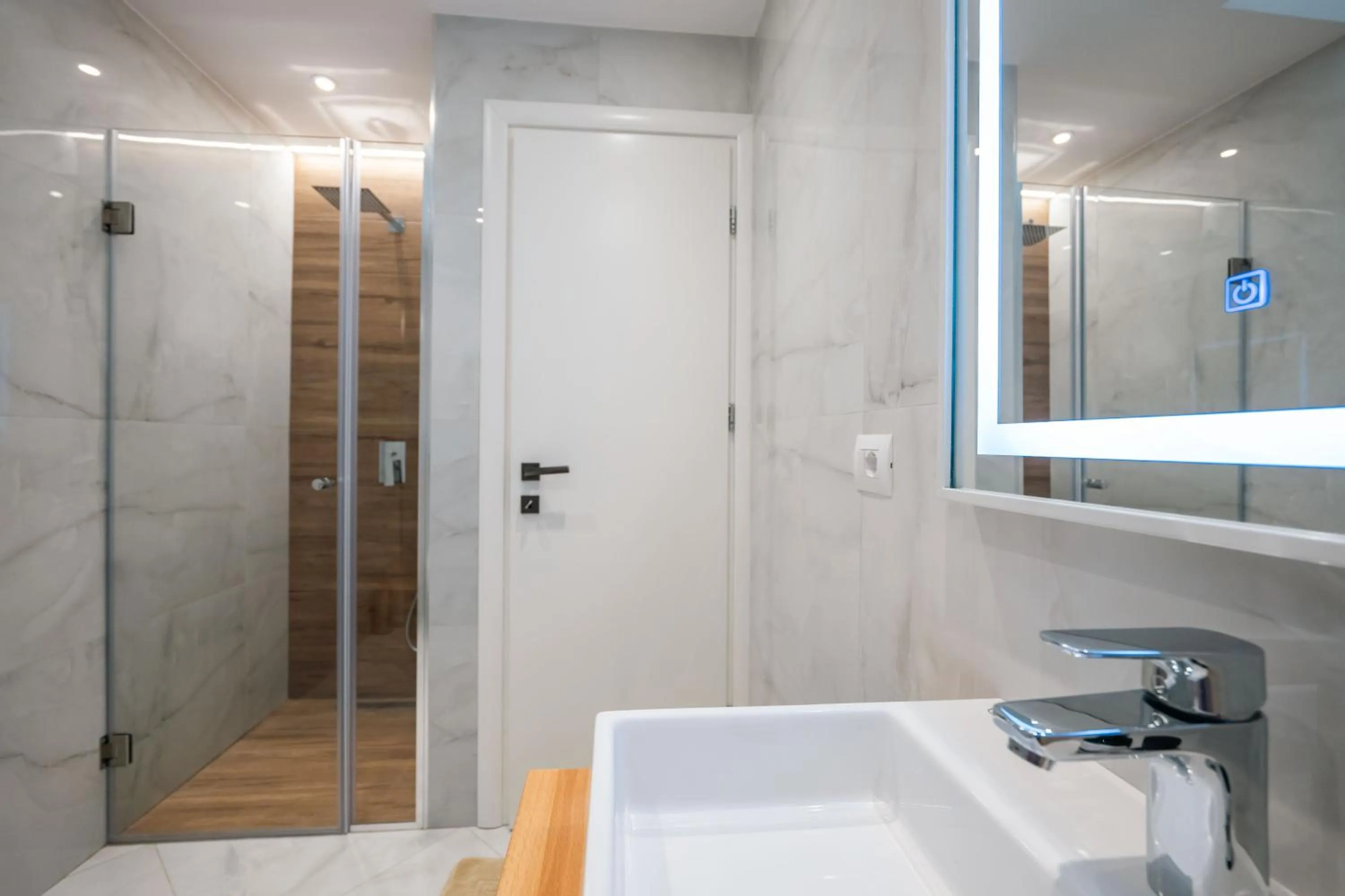 Bathroom in StarLight Apartments 2