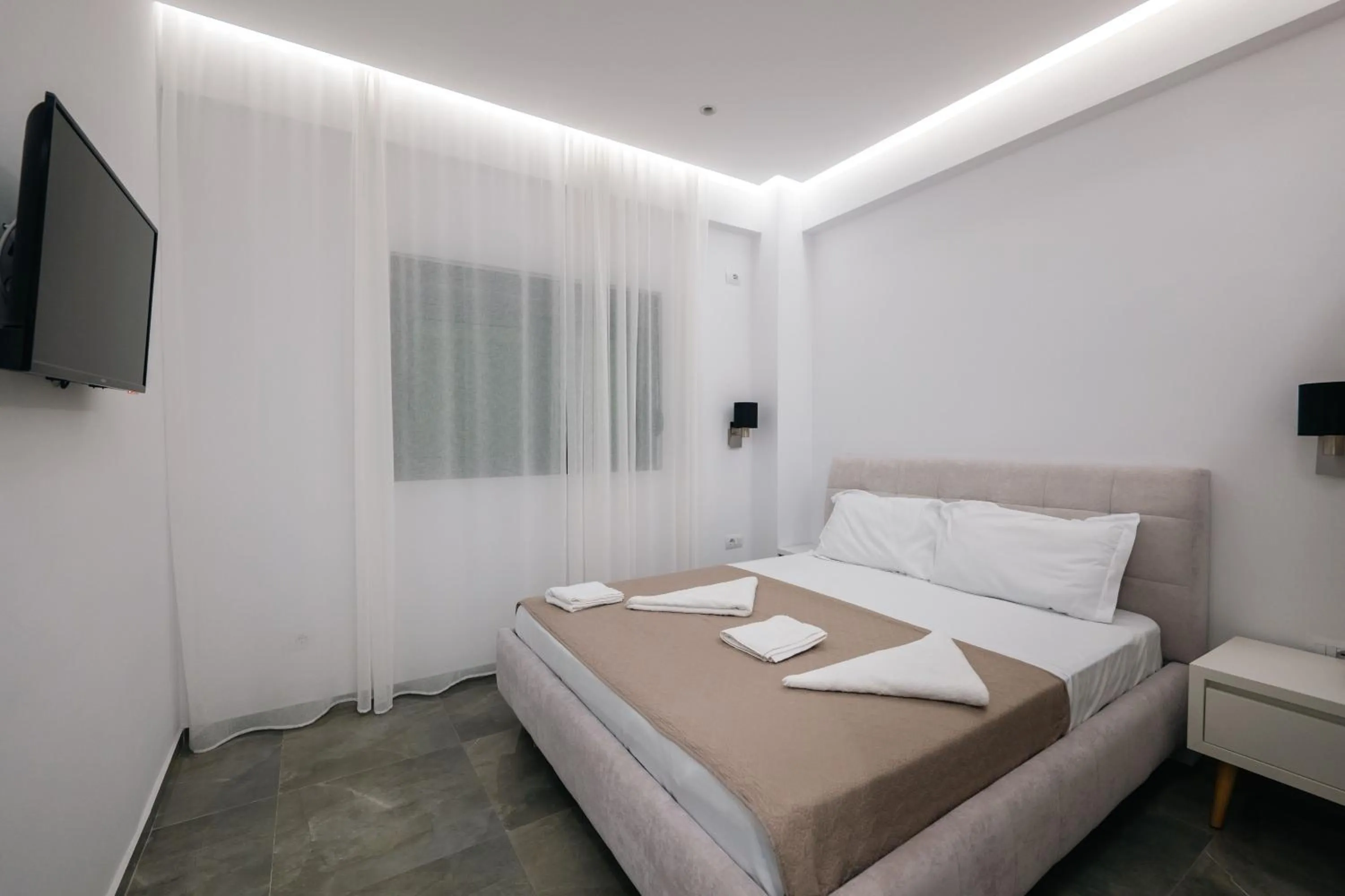 TV and multimedia in StarLight Apartments 2