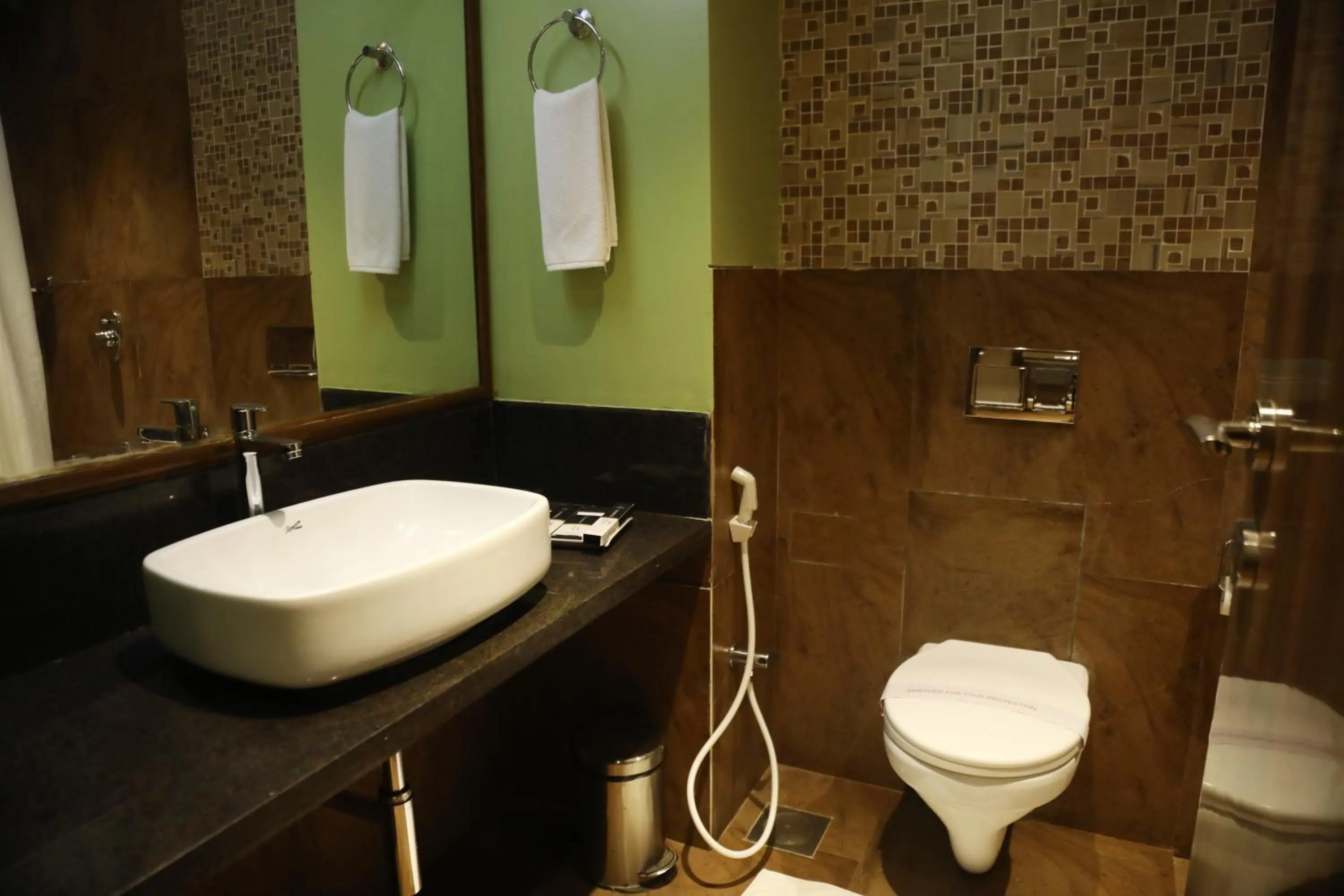 Bathroom in Shamrock Greens by Jardin Hotels