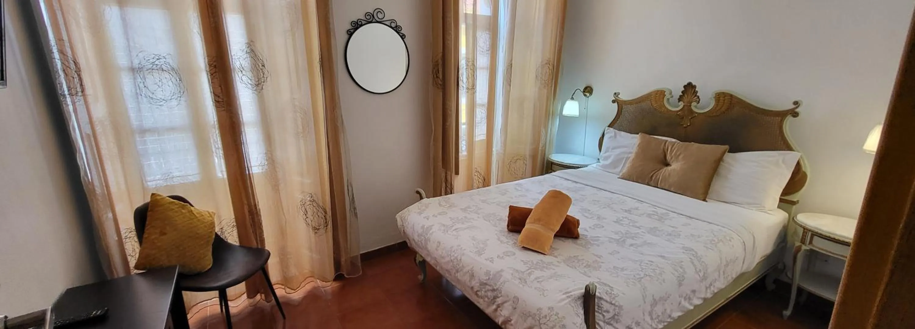 Bedroom, Bed in Guesthouse of Alcobaça