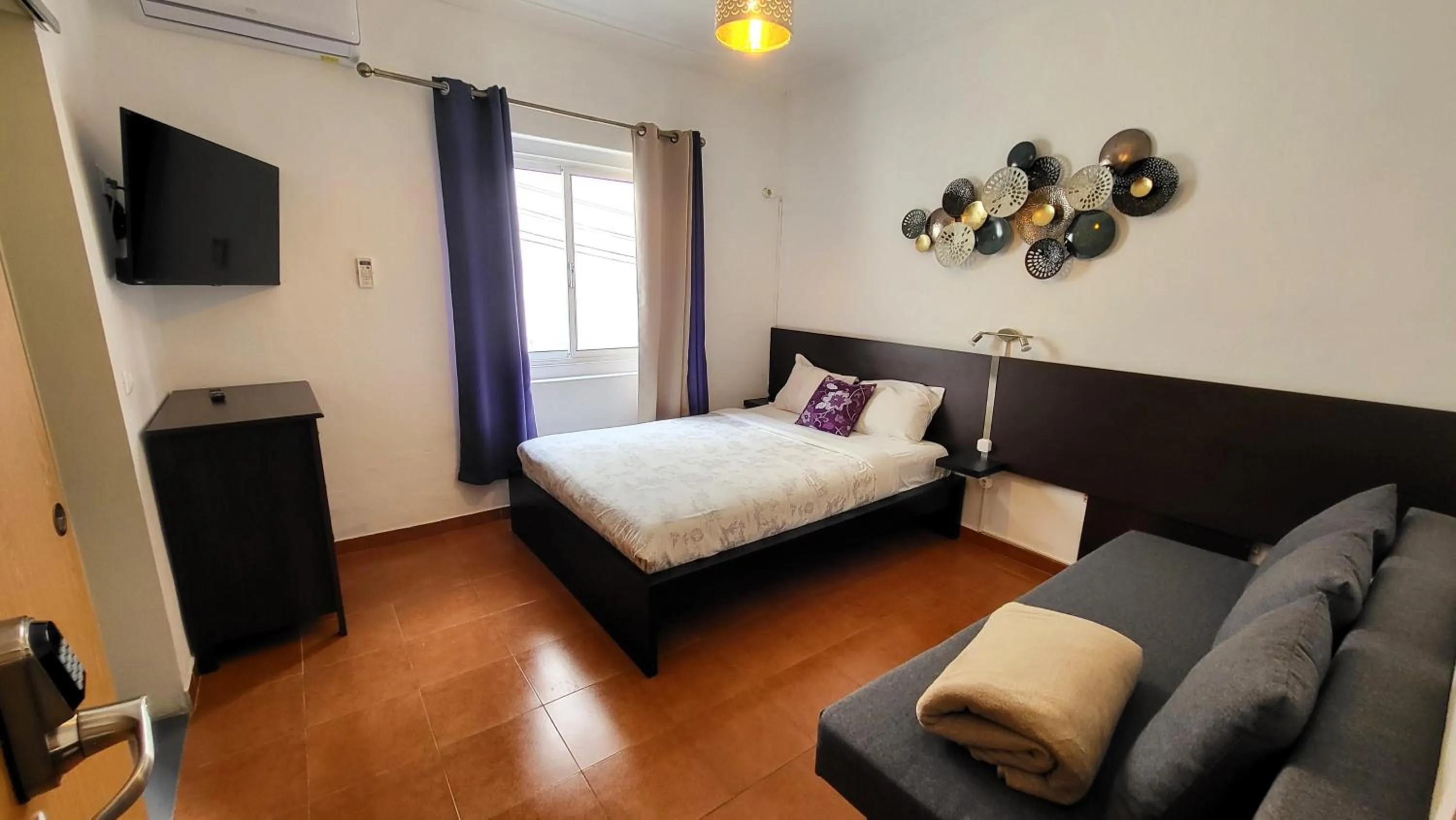 Photo of the whole room, Bed in Guesthouse of Alcobaça