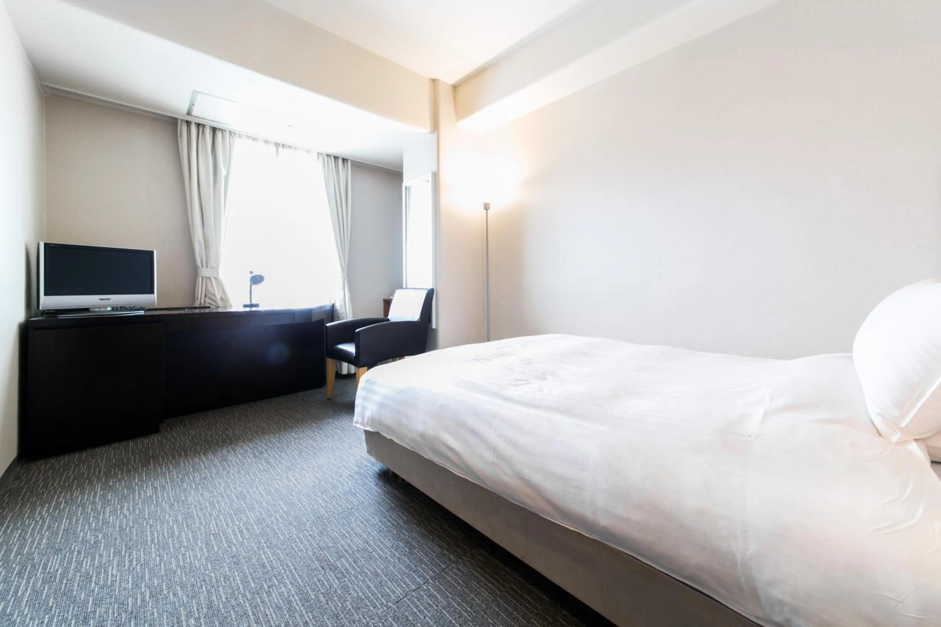 Photo of the whole room, Bed in Hotel Crystal Palace