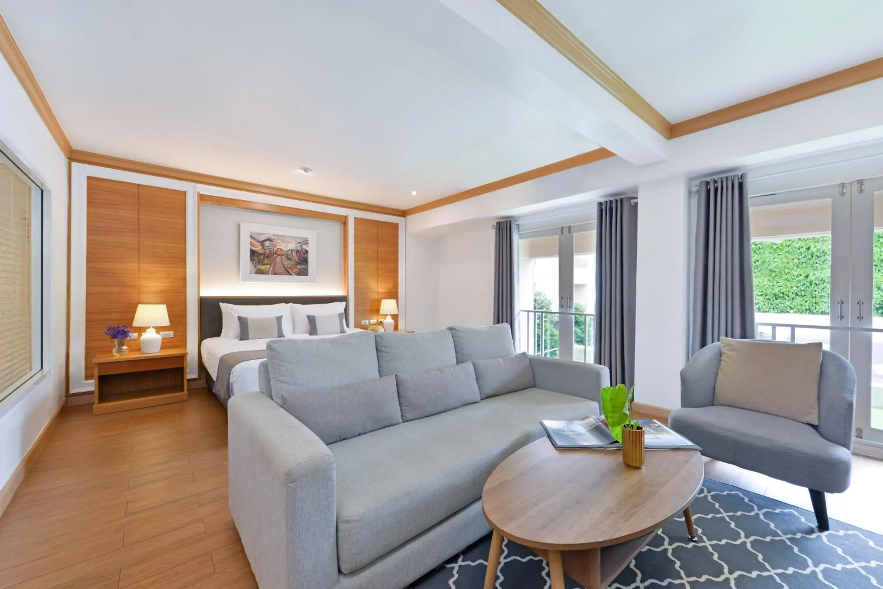 Suite Room King Bed with Living area in The Beverly Hotel Pattaya Suite Room King Bed with Living area in The Beverly Hotel Pattaya