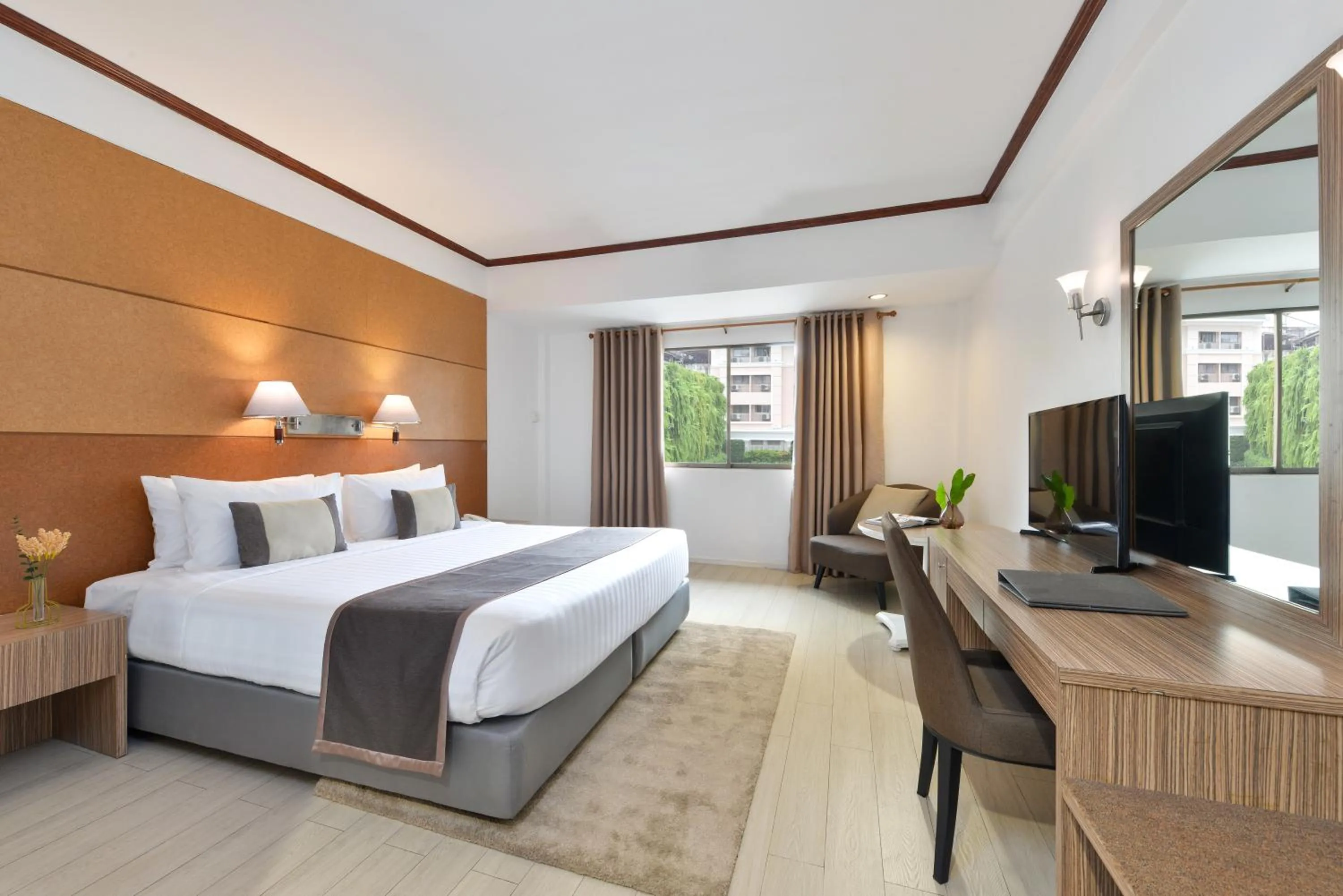 Bedroom, Bed in The Beverly Hotel Pattaya