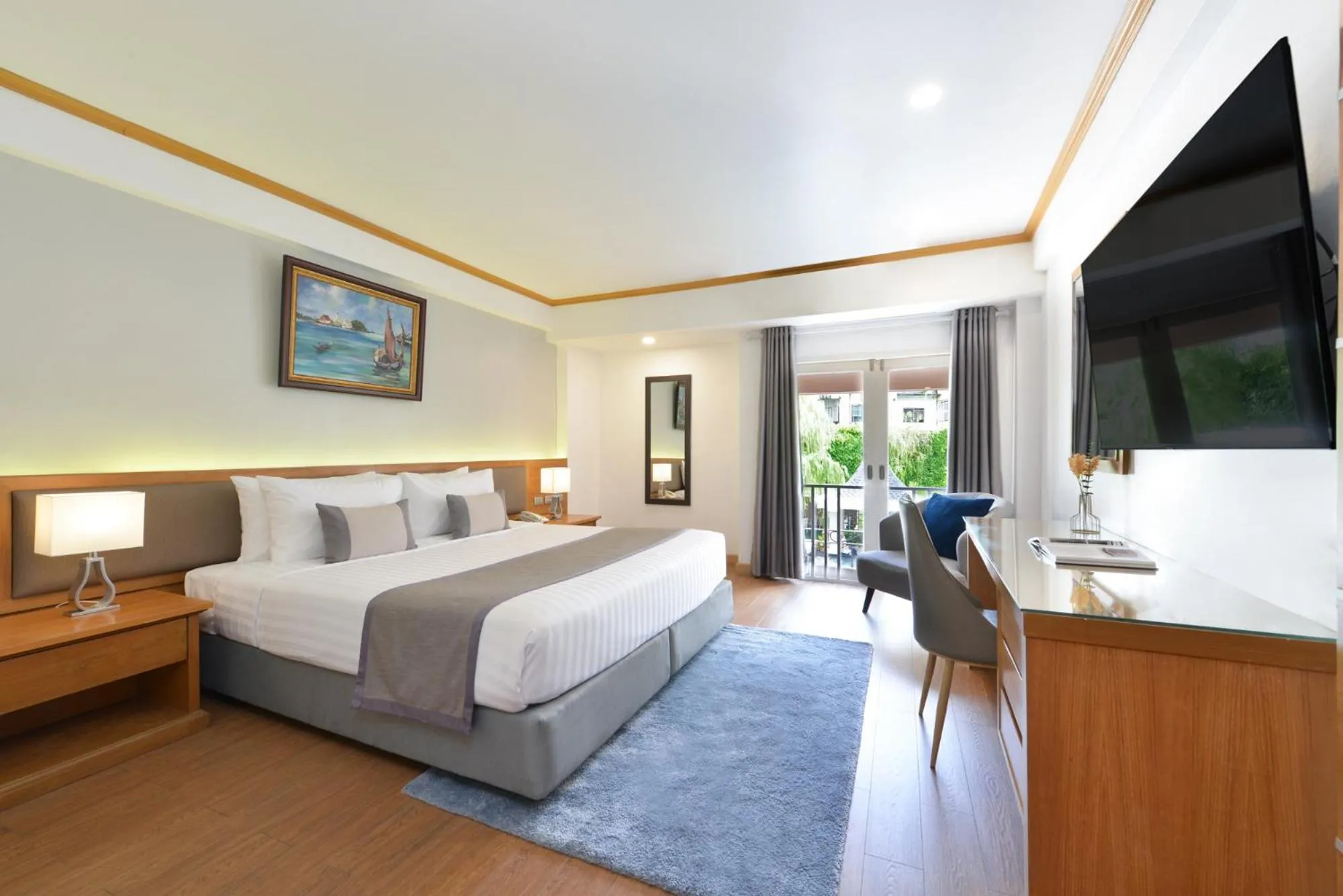 Bedroom, Bed in The Beverly Hotel Pattaya