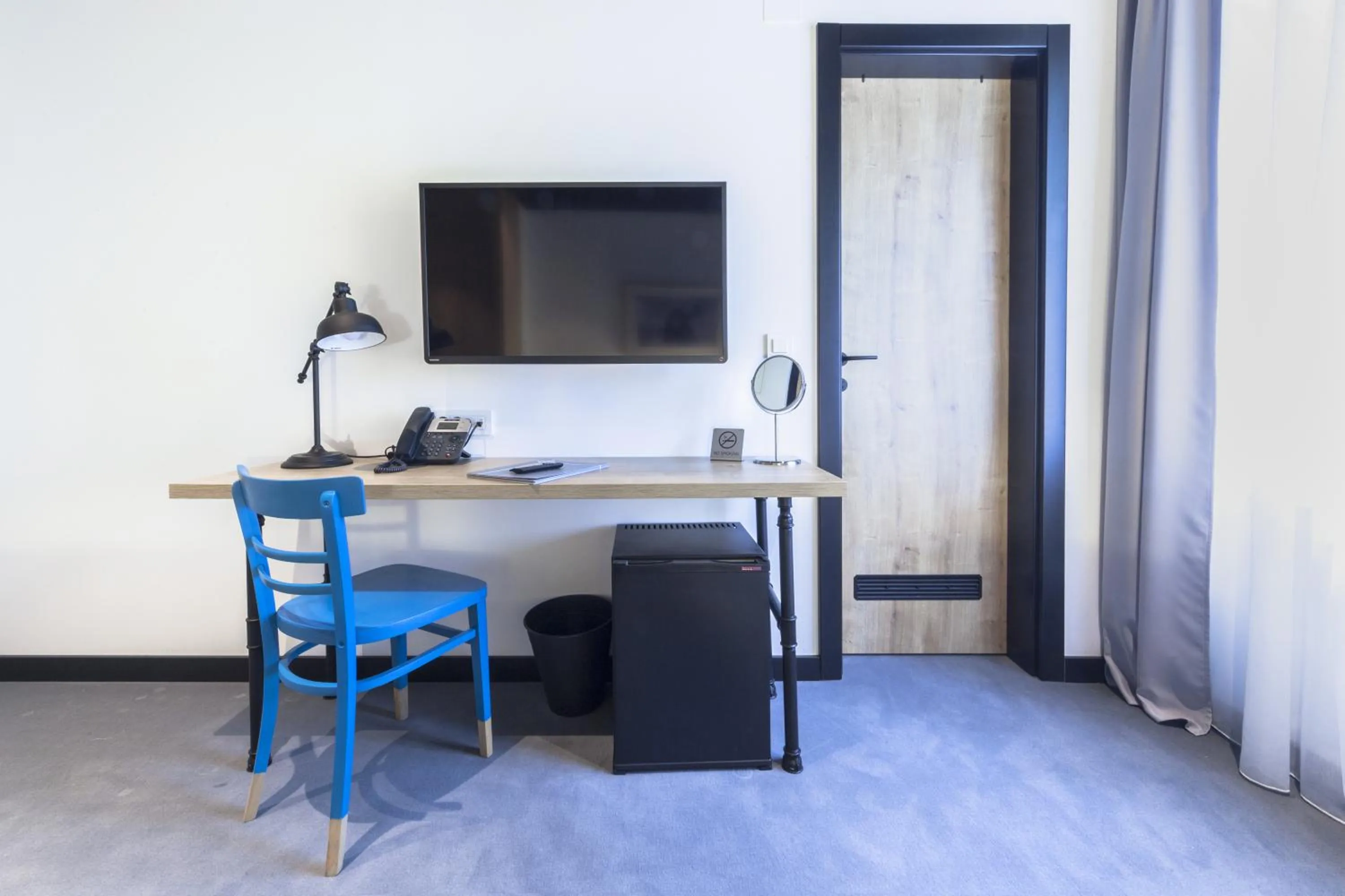 Bedroom in The Loop Hotel