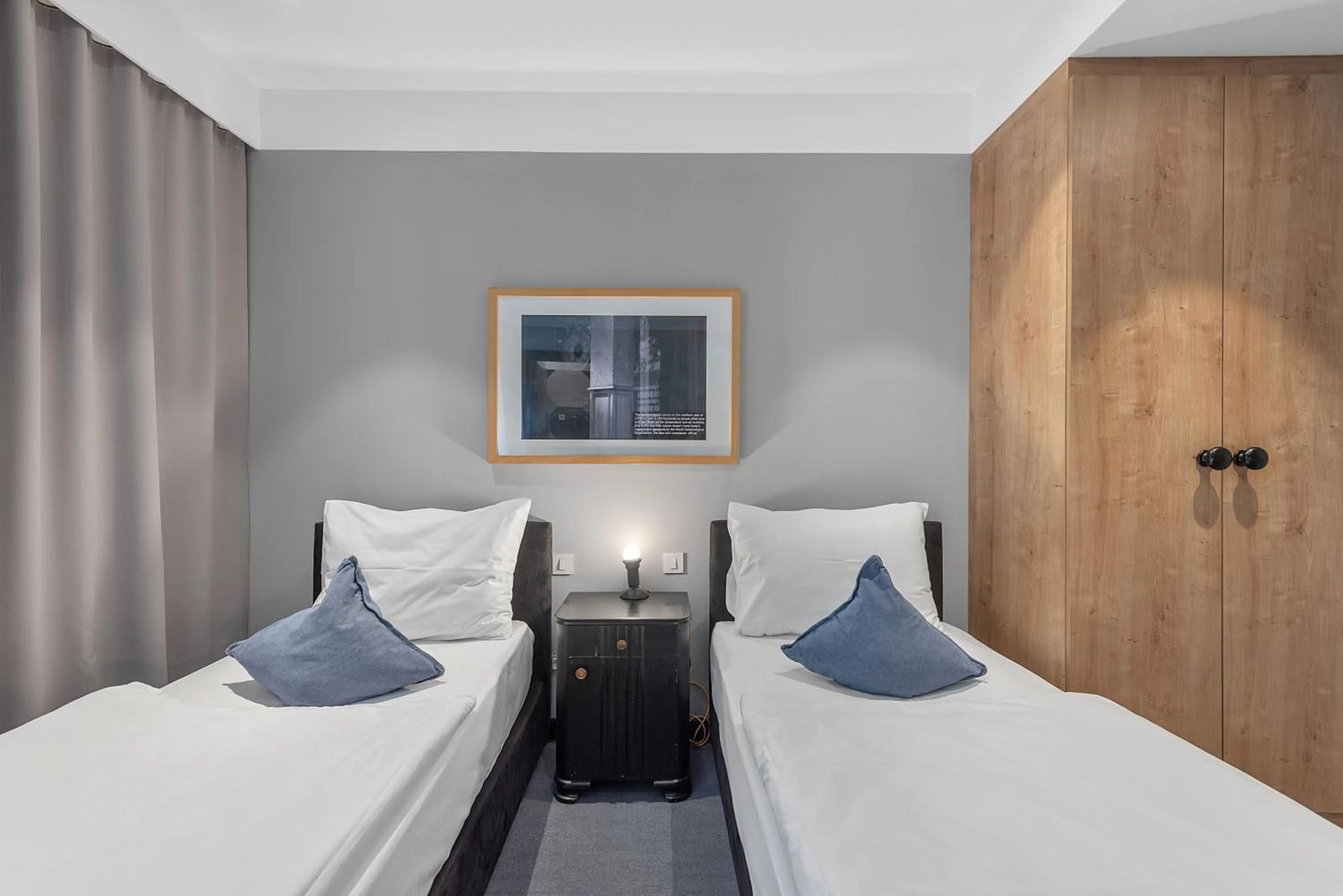 Photo of the whole room, Bed in The Loop Hotel