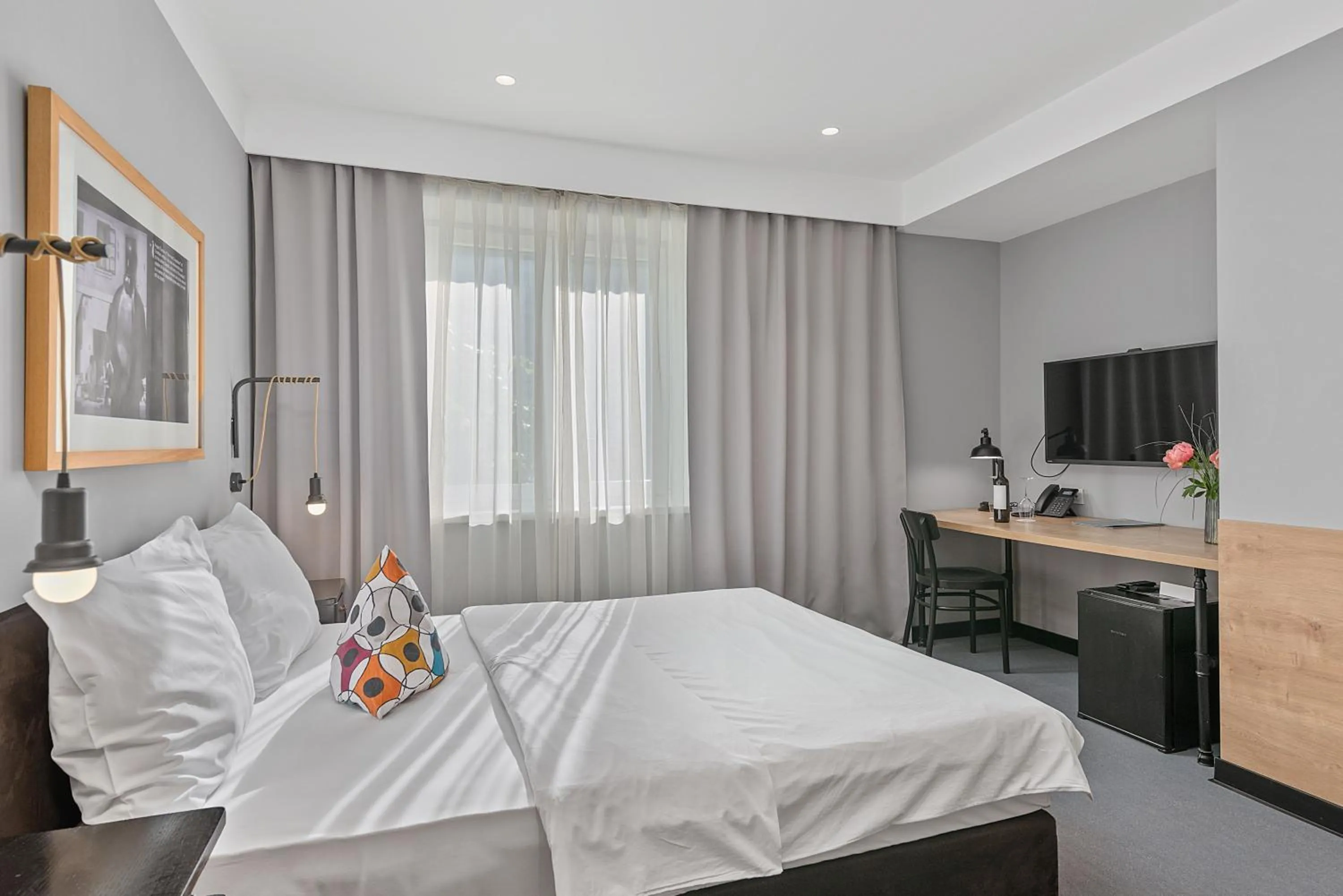 Bed in The Loop Hotel