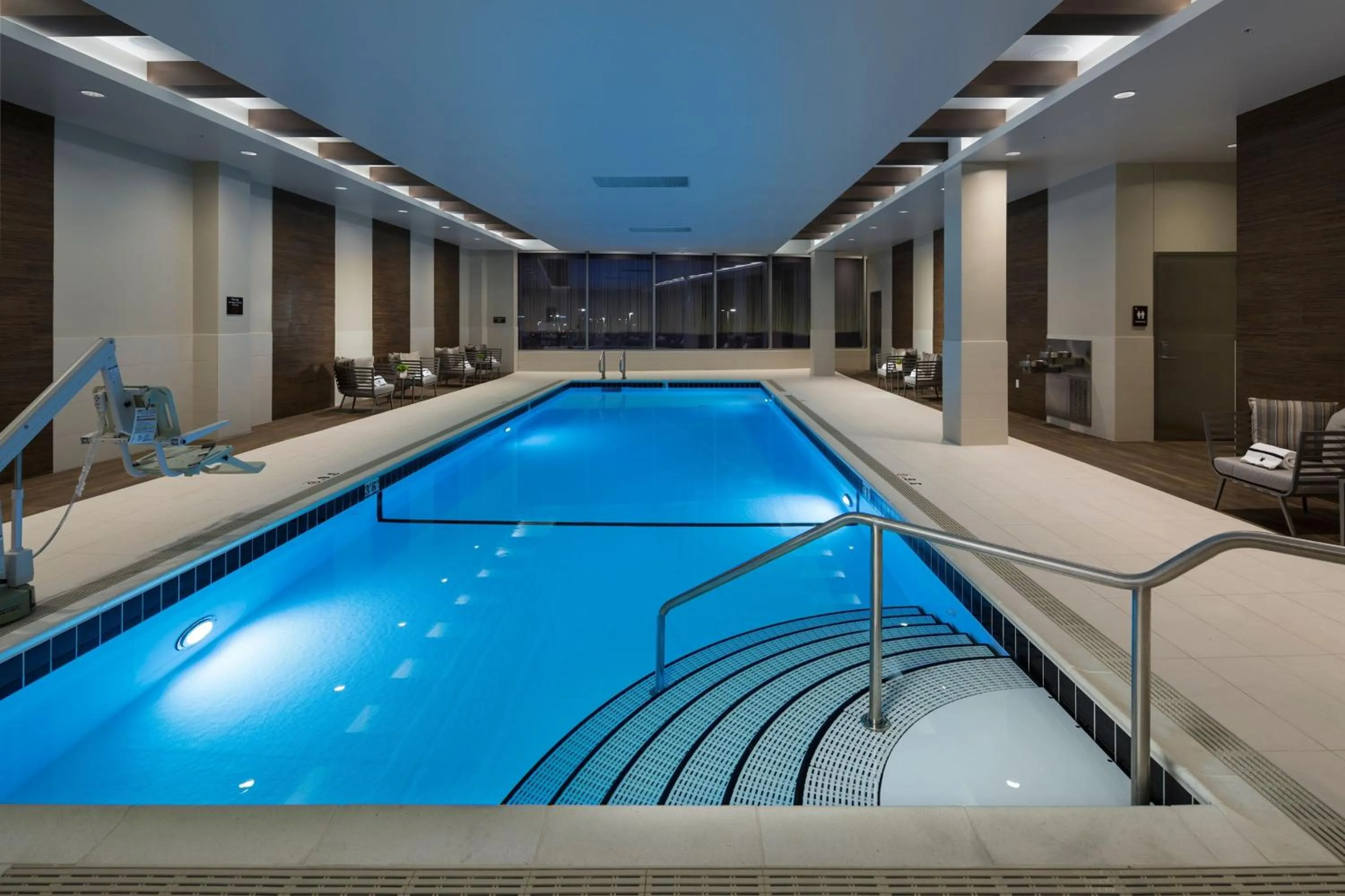 Swimming pool in JW Marriott Minneapolis Mall of America