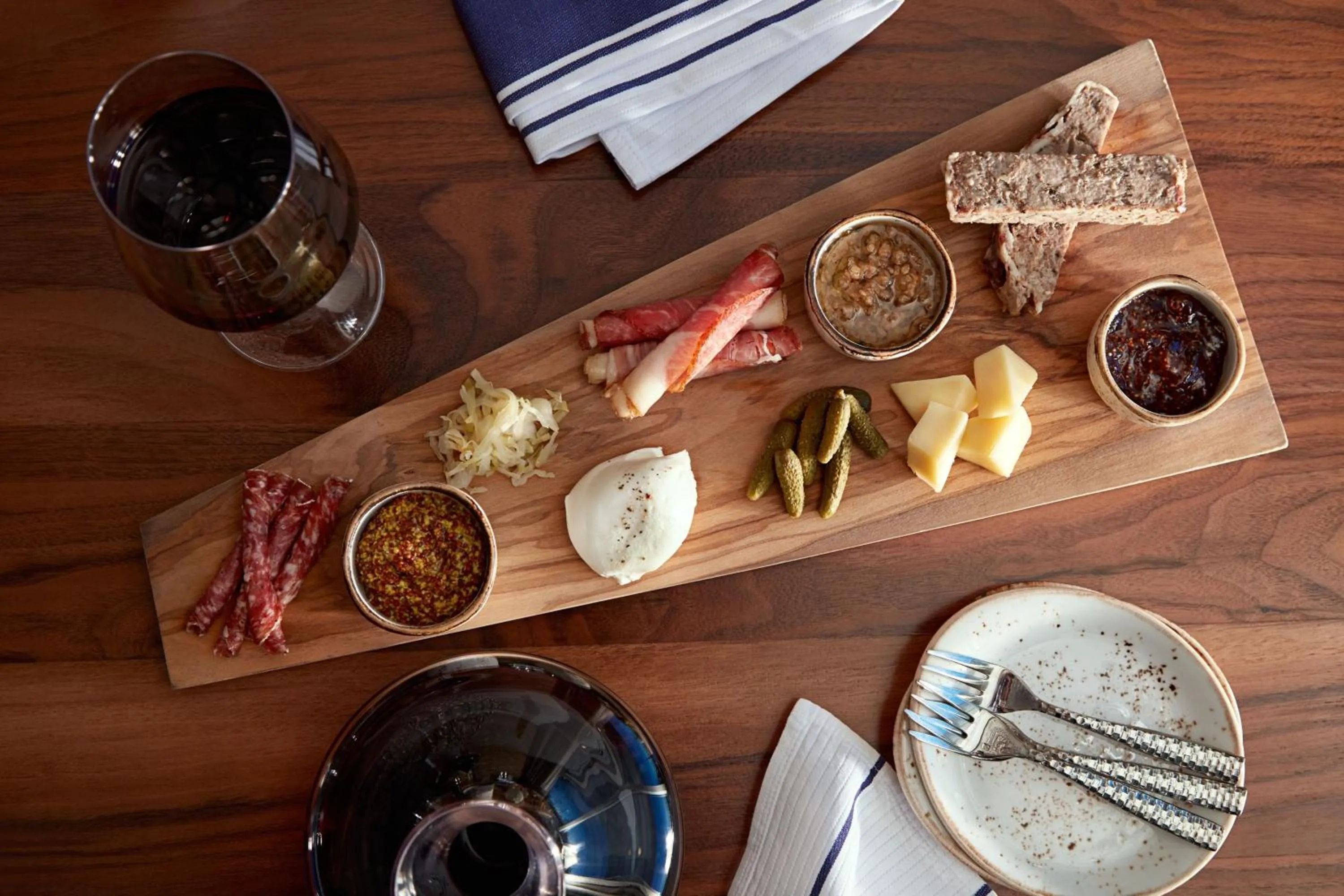 Restaurant/places to eat in JW Marriott Minneapolis Mall of America