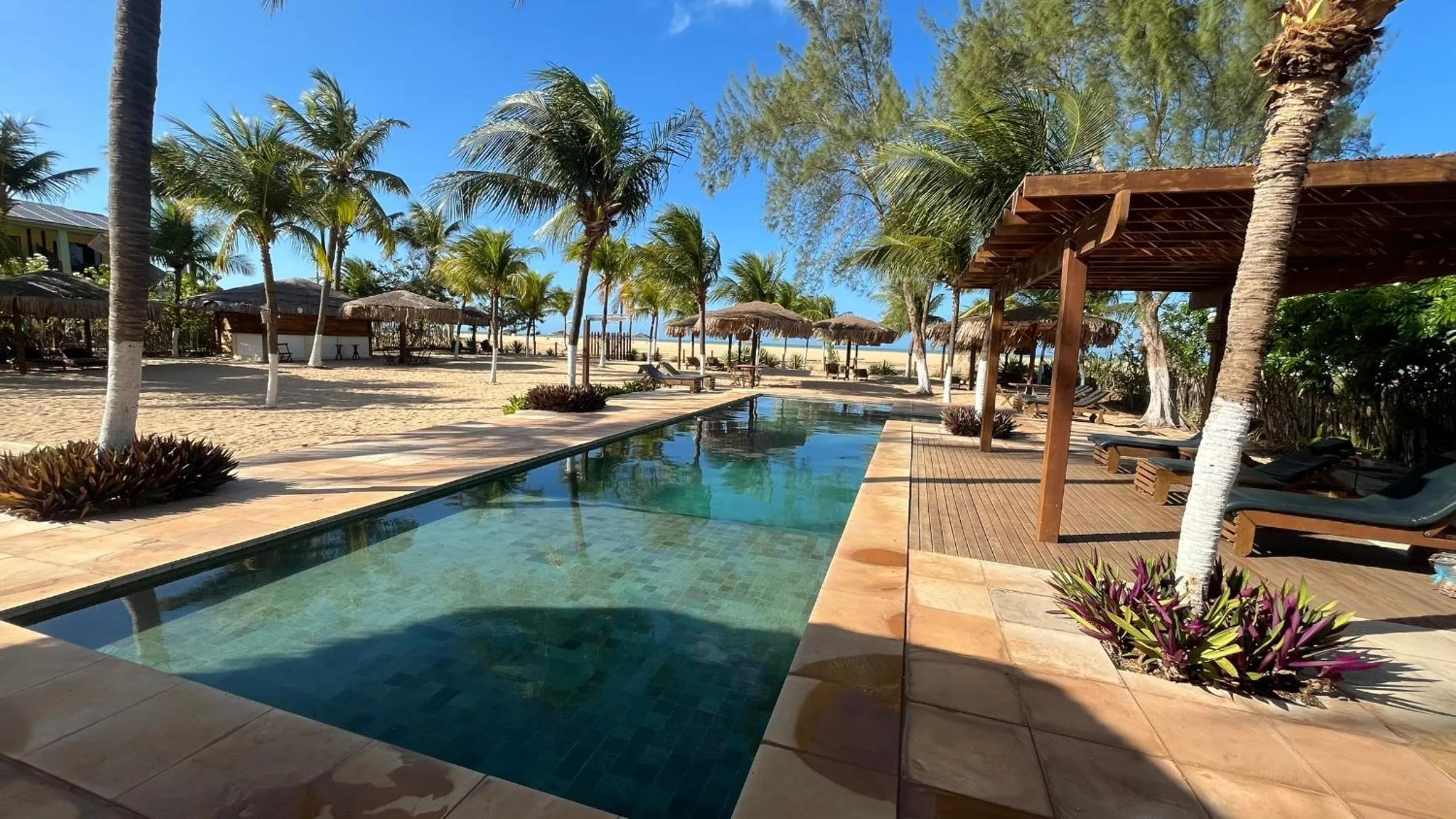Swimming pool in Recanto da Praia Pousada