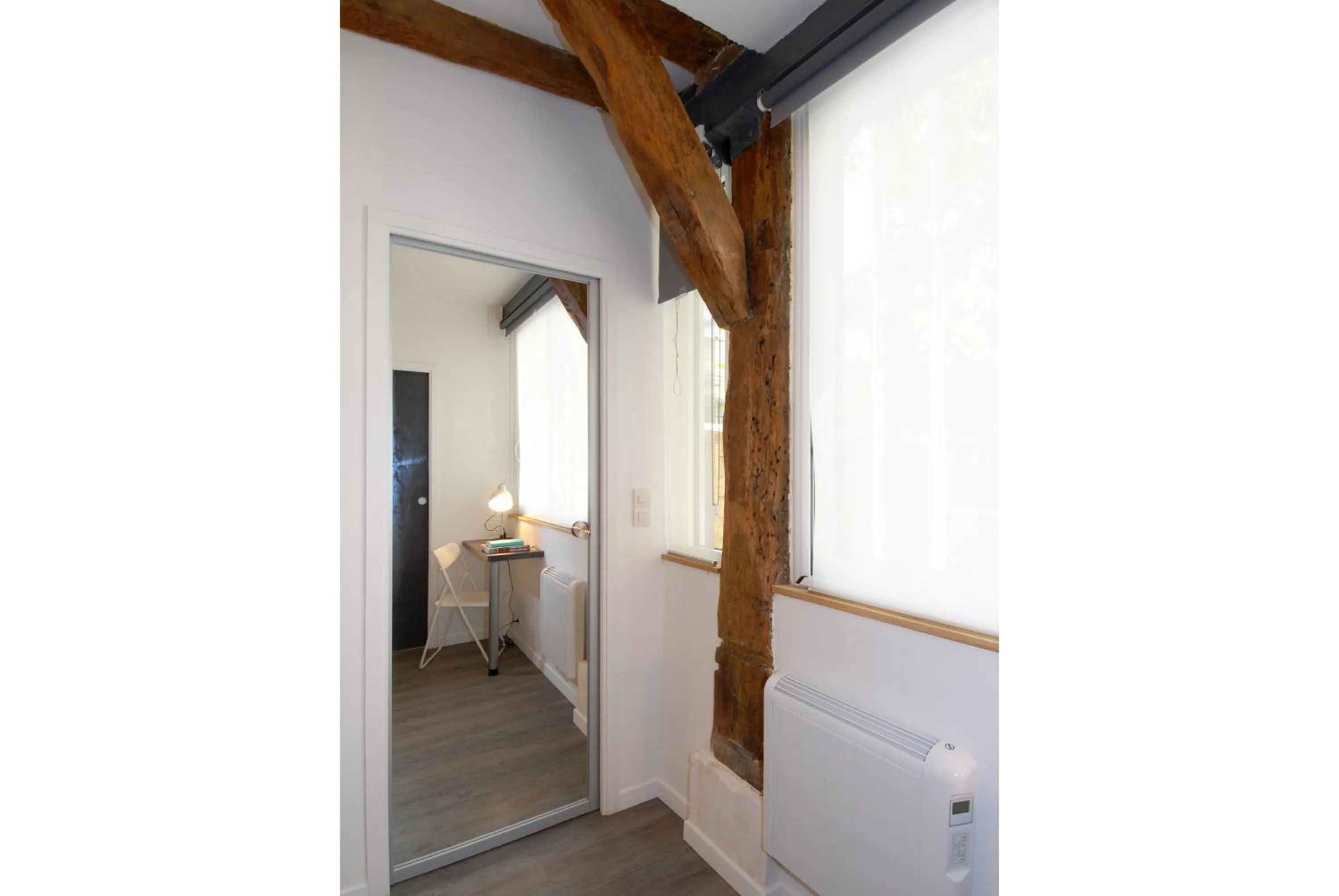 Decorative detail in Transparent Marais