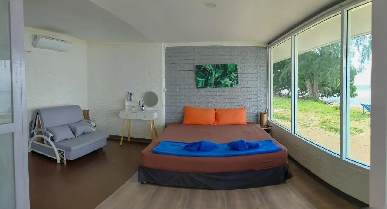 Bed in Monkey Island Resort Koh Mak