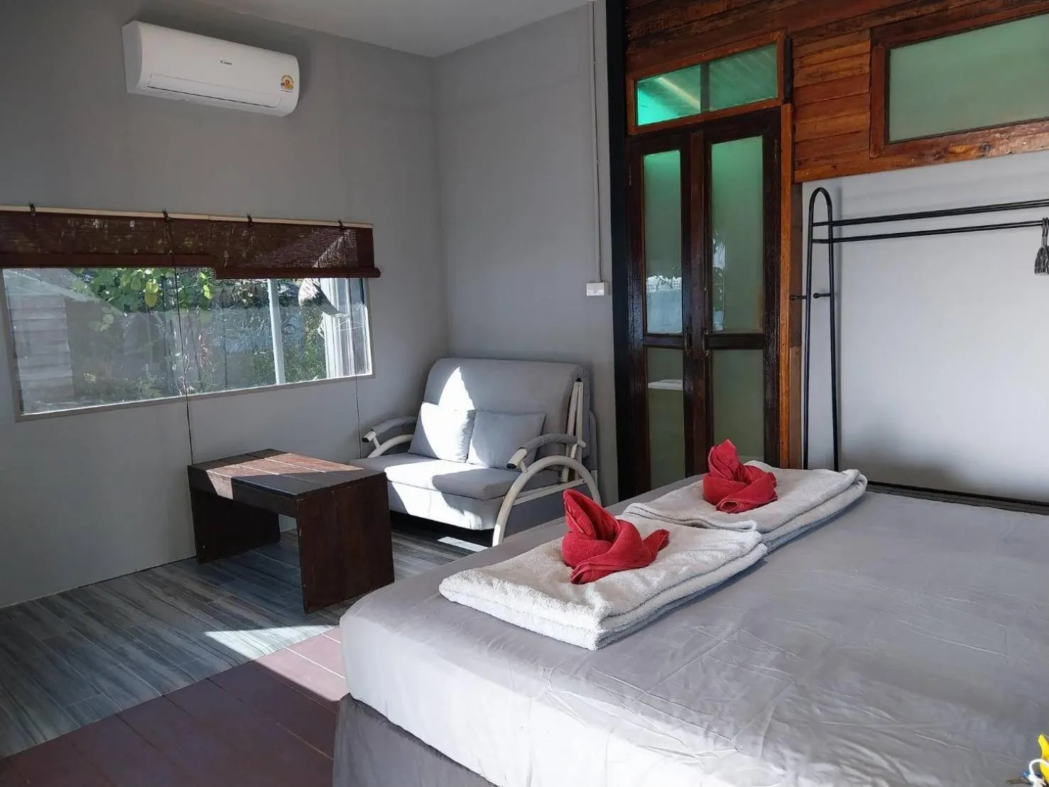 Bed in Monkey Island Resort Koh Mak