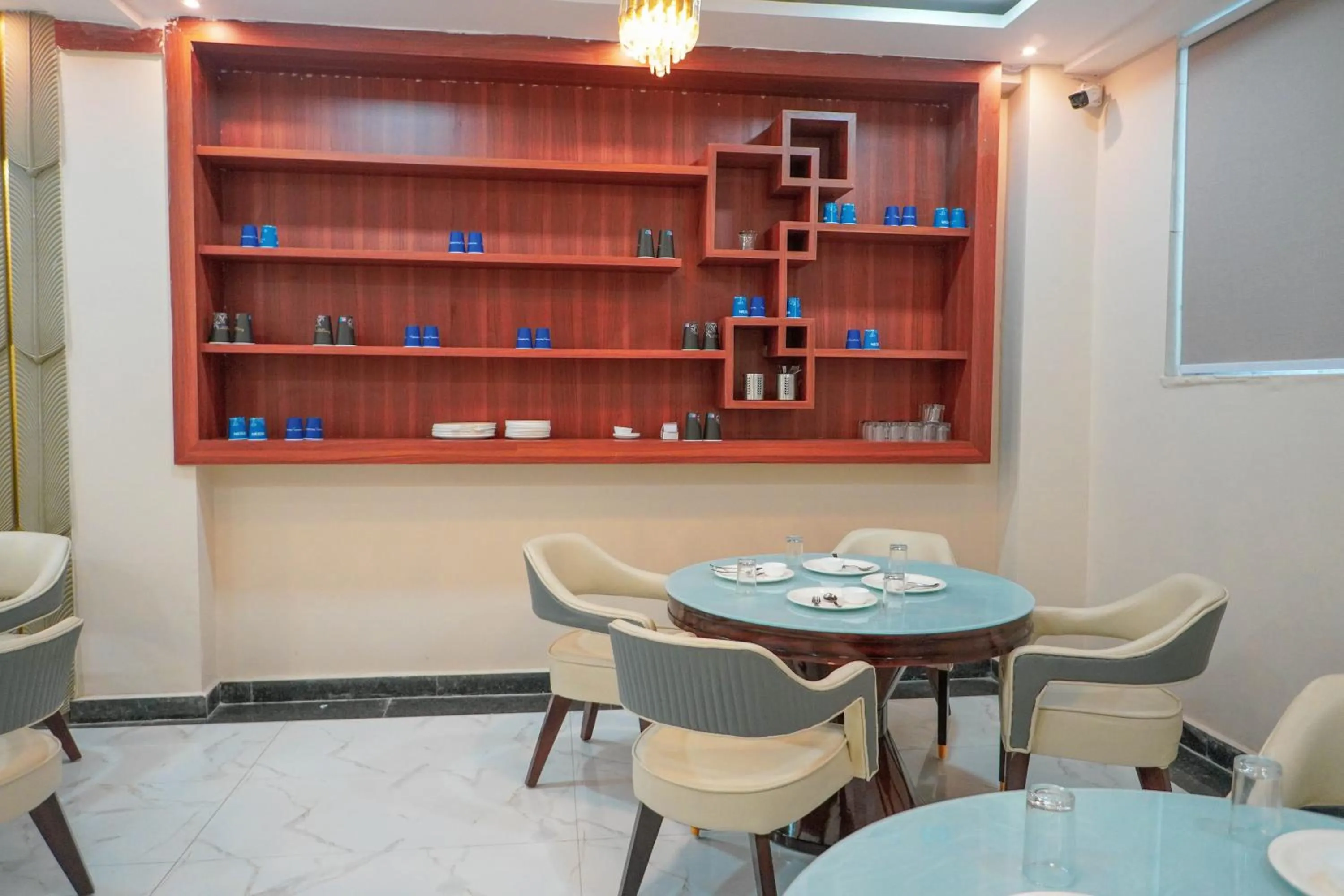 Hotel Relax Suites FNG Expresway 63 Noida