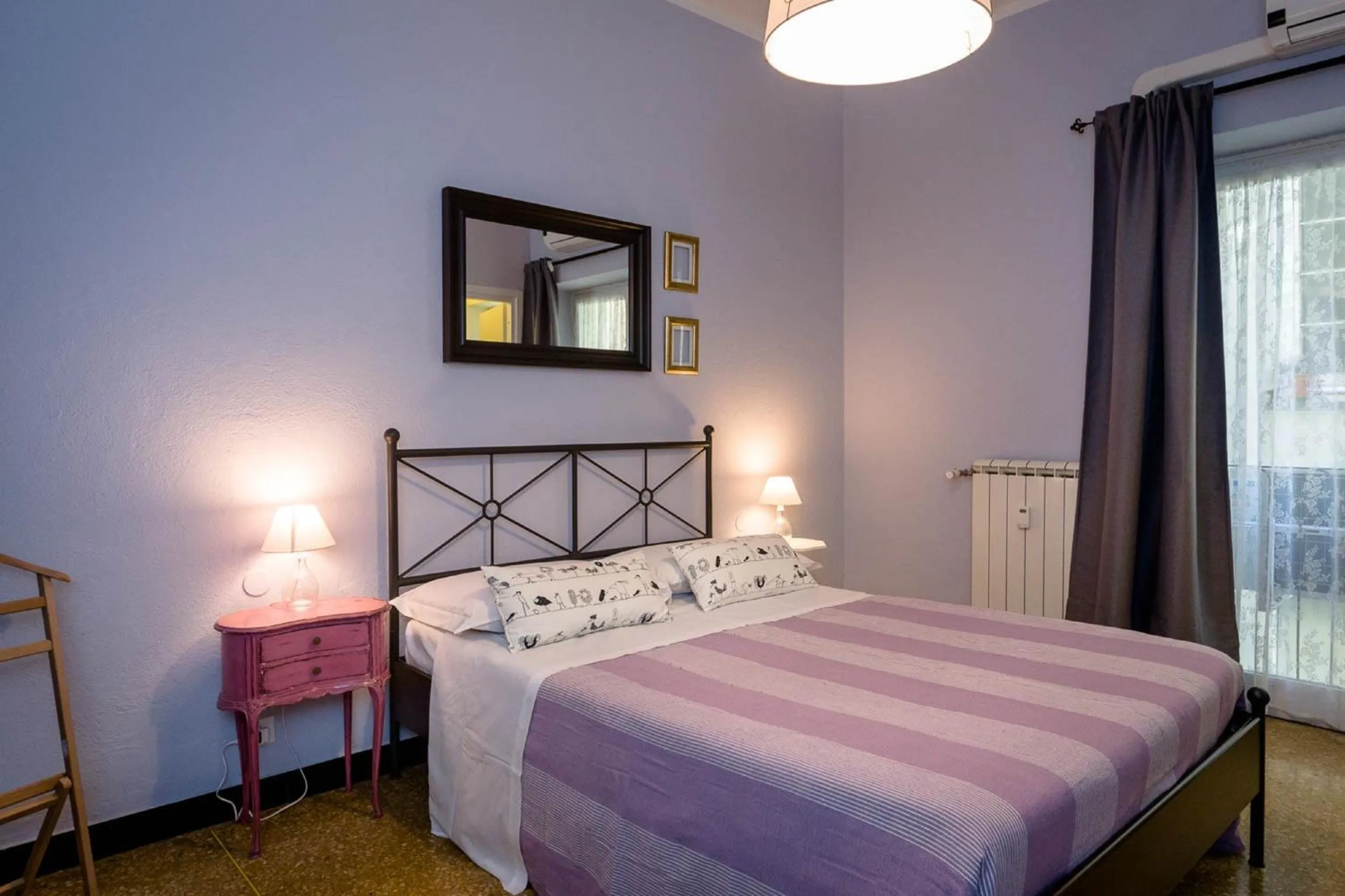 Bed in B&B I Portici Di Sottoripa