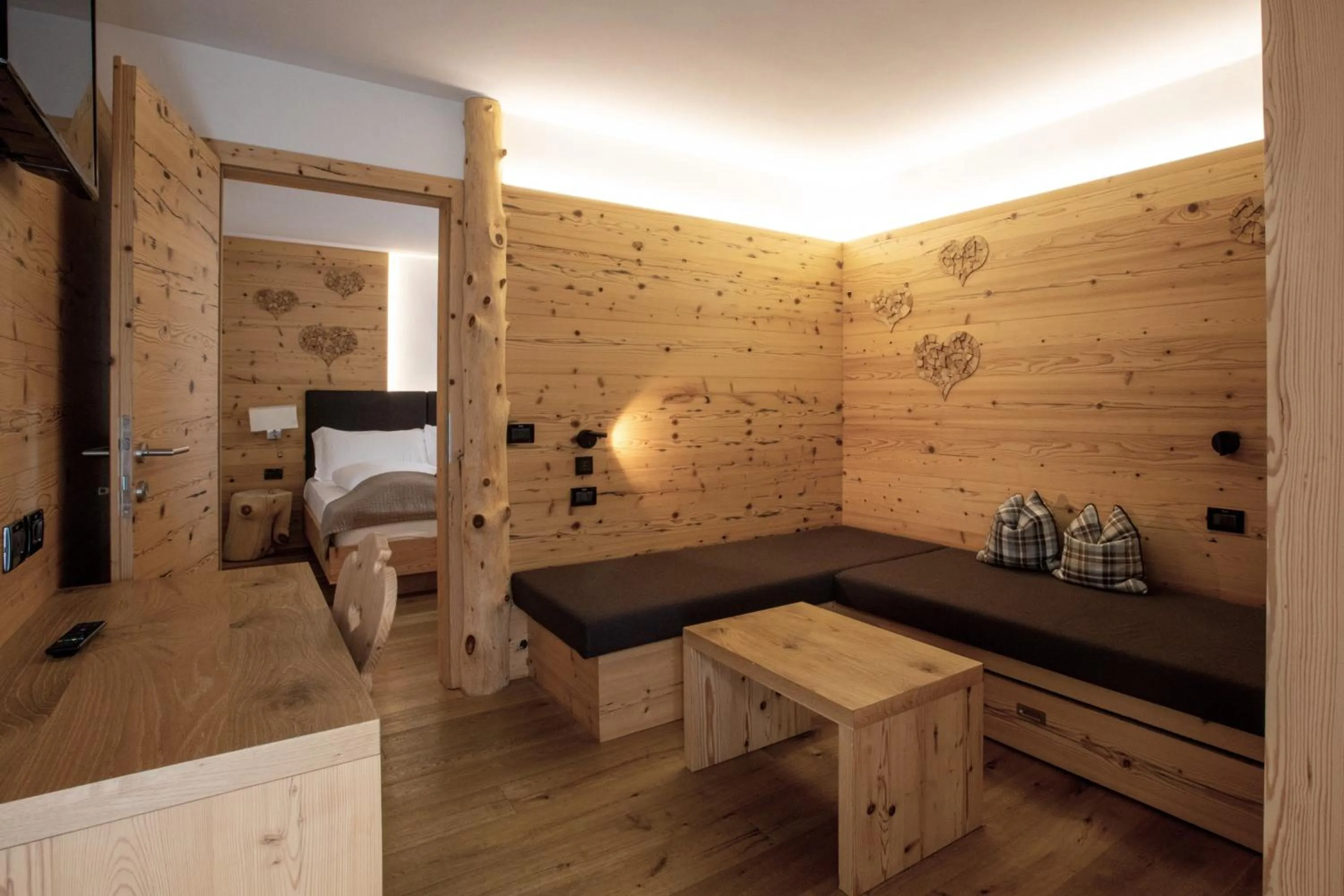 Bed in Hotel Ravelli Luxury Spa